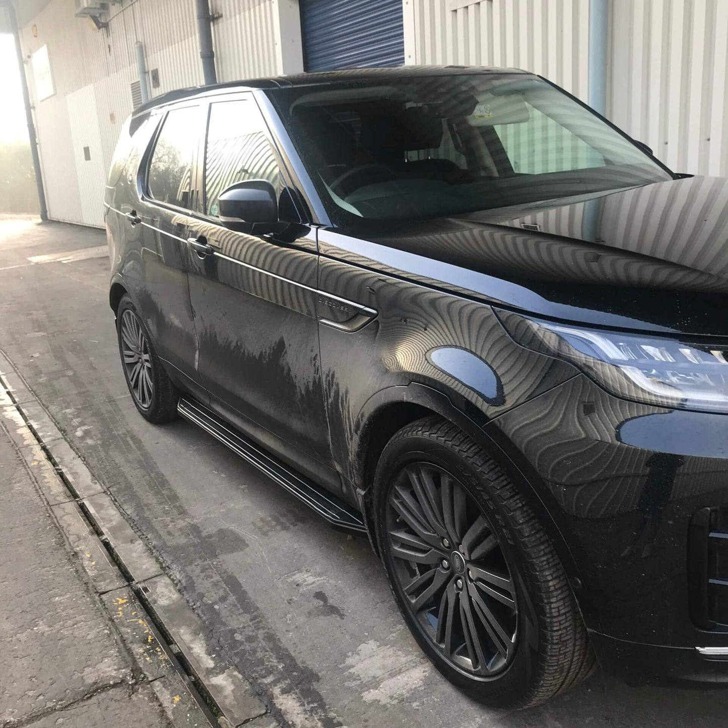 Direct4x4 Side Steps and Bars Black Raptor Side Steps Running Boards for Land Rover Discovery 5 2017+