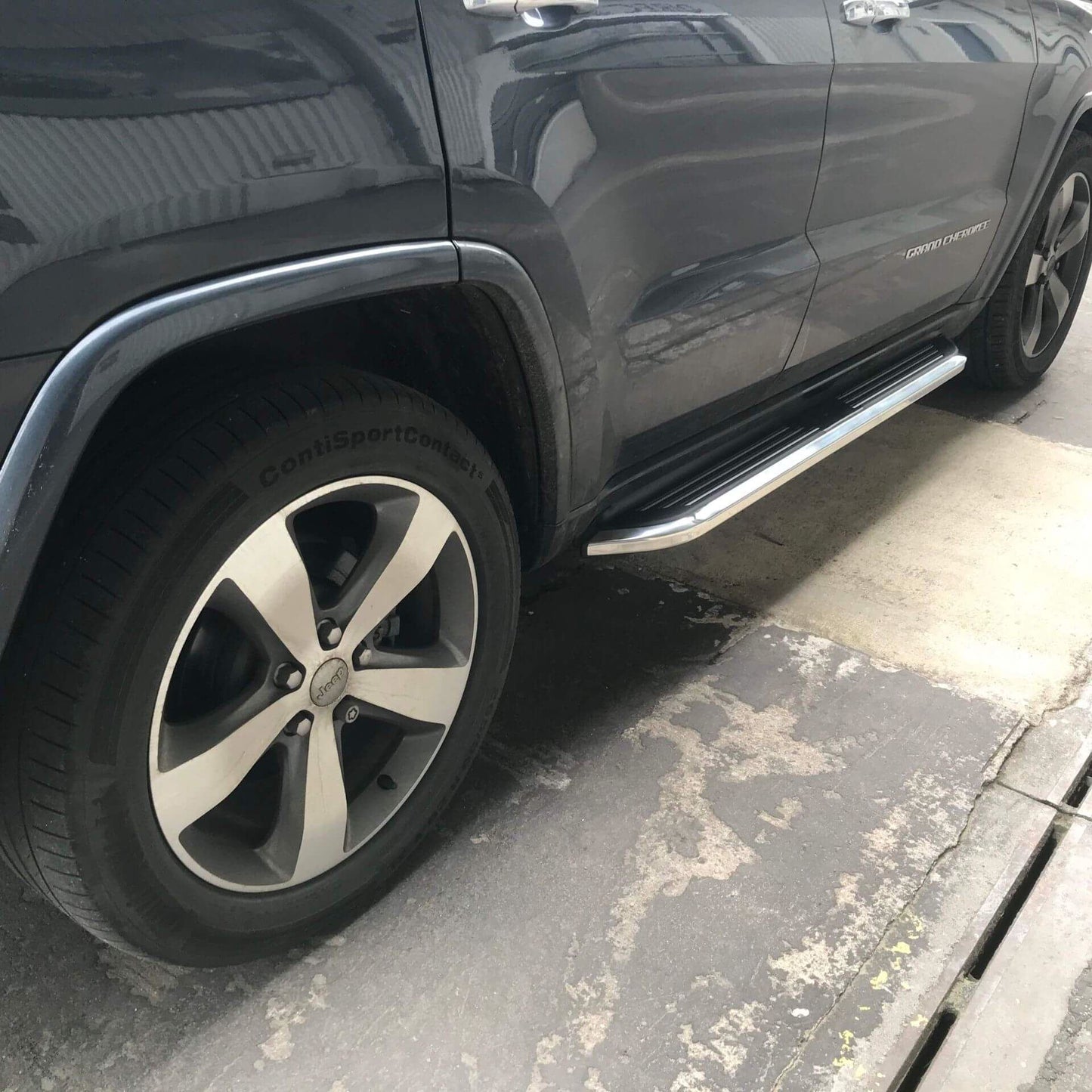 Direct4x4 Side Steps and Bars Premier Side Steps Running Boards for Jeep Grand Cherokee 2011-2014