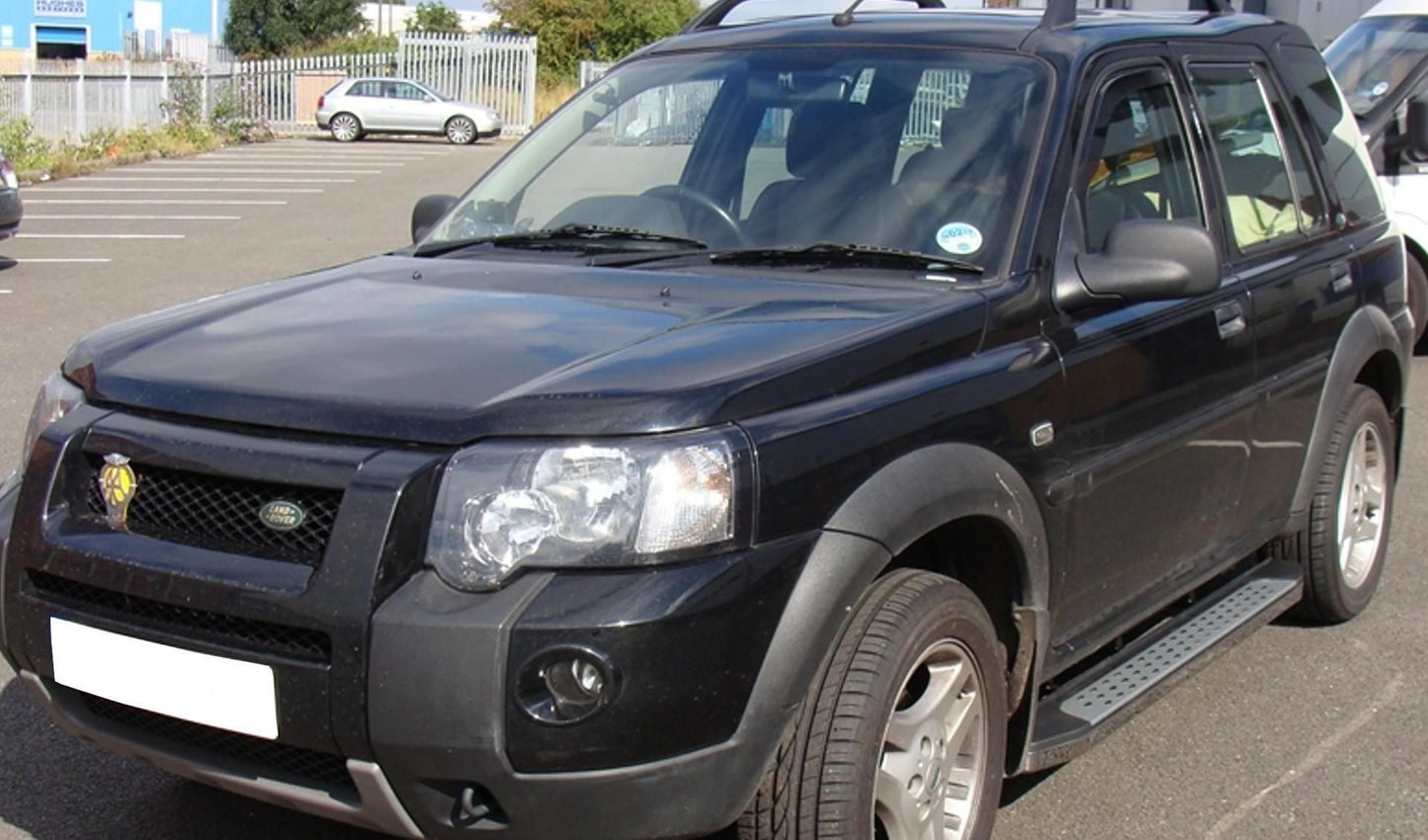 Direct4x4 Side Steps and Bars Freedom Side Steps Running Boards for Land Rover Freelander 1997-2007