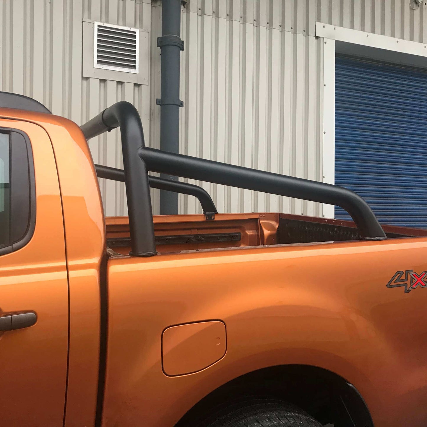 Direct4x4 Pickup Truck Roll Sports Bars Single Loop Black Roll Sports Bar for Ford Ranger 2012-2022 MK3 T6 (P375)