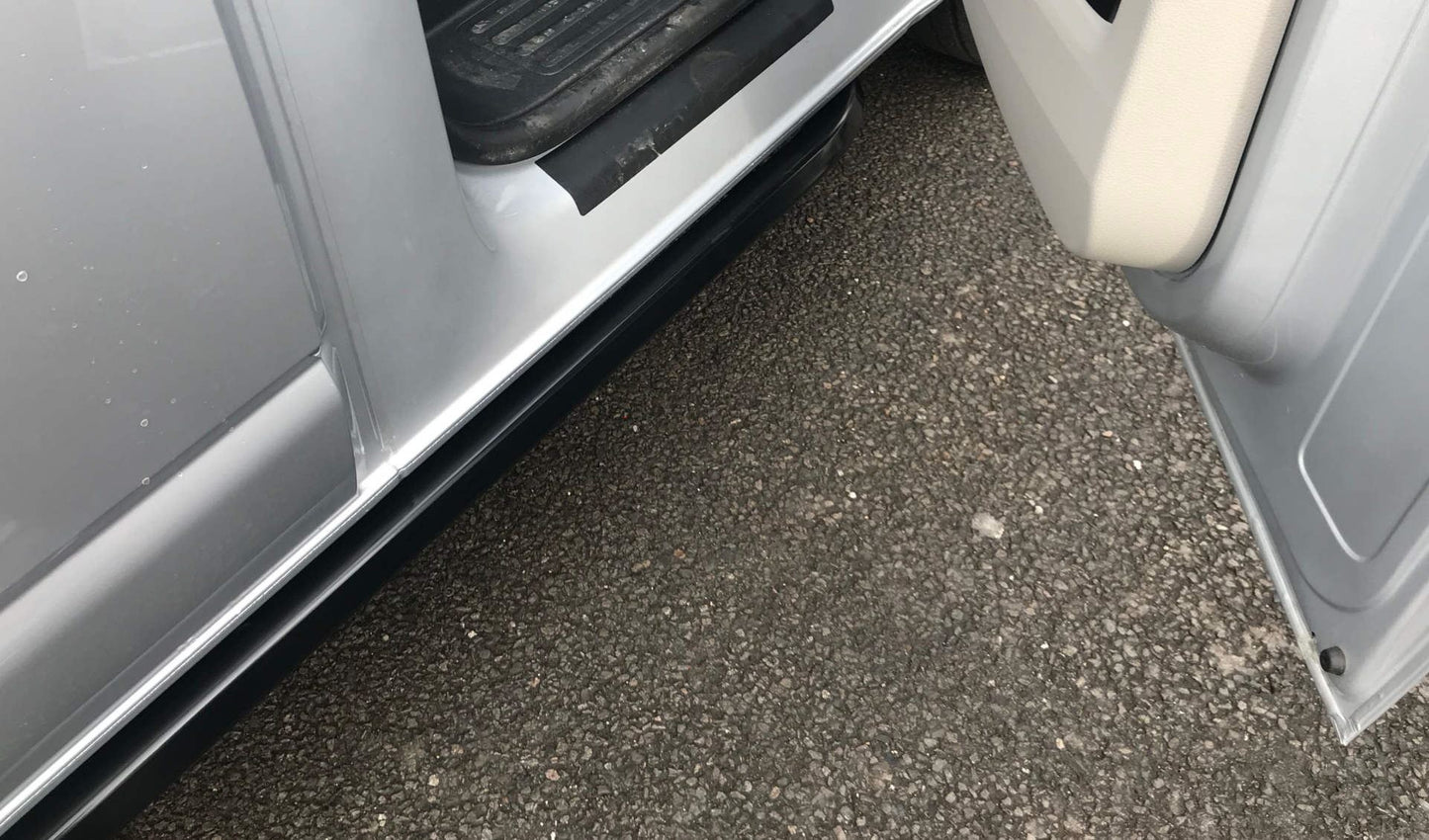 Direct4x4 Running Board Black Angular OE Style Side Bars for the Volkswagen Transporter T5 SWB