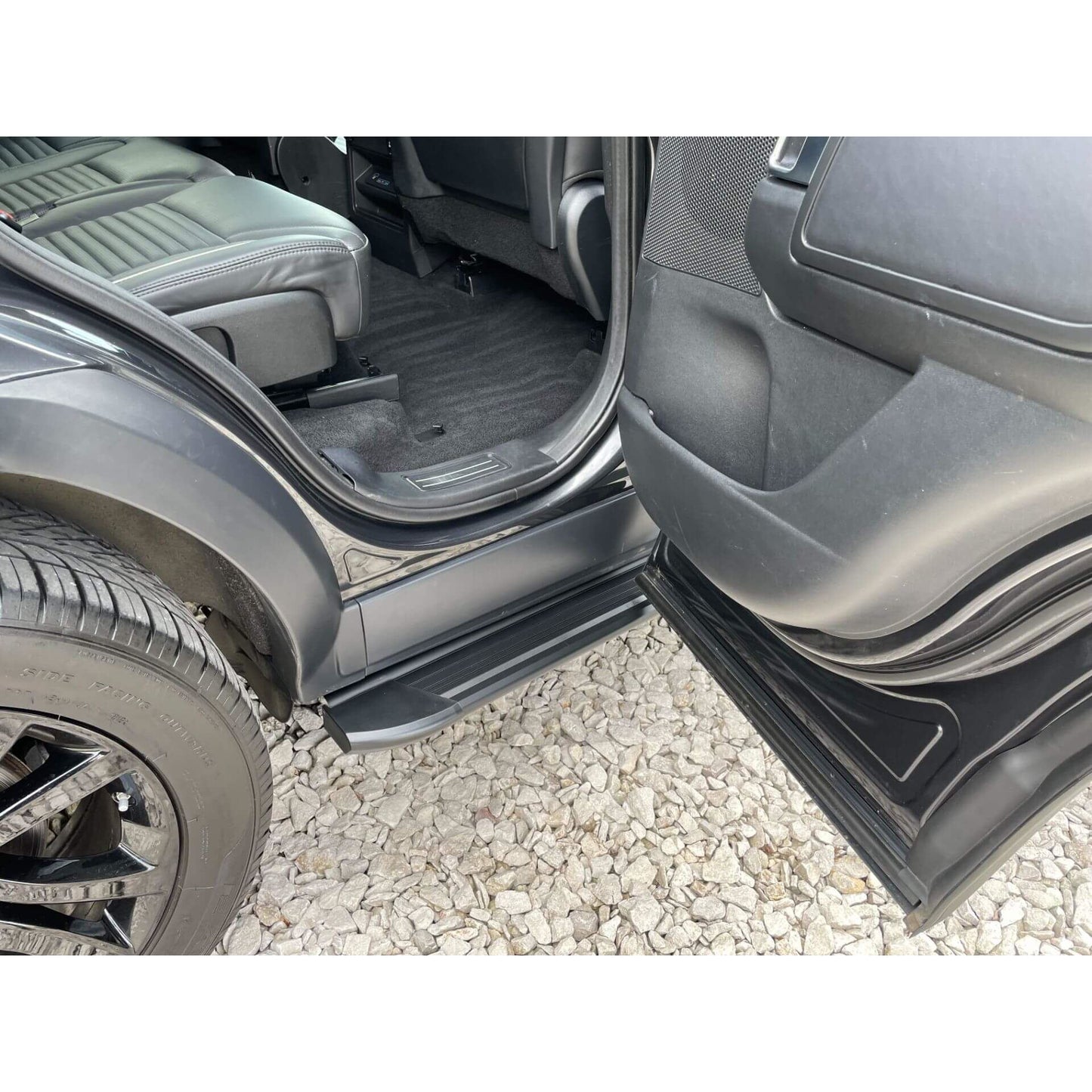 Direct4x4 Side Steps and Bars Puma Side Steps Running Boards for Land Rover Discovery 5 2017+