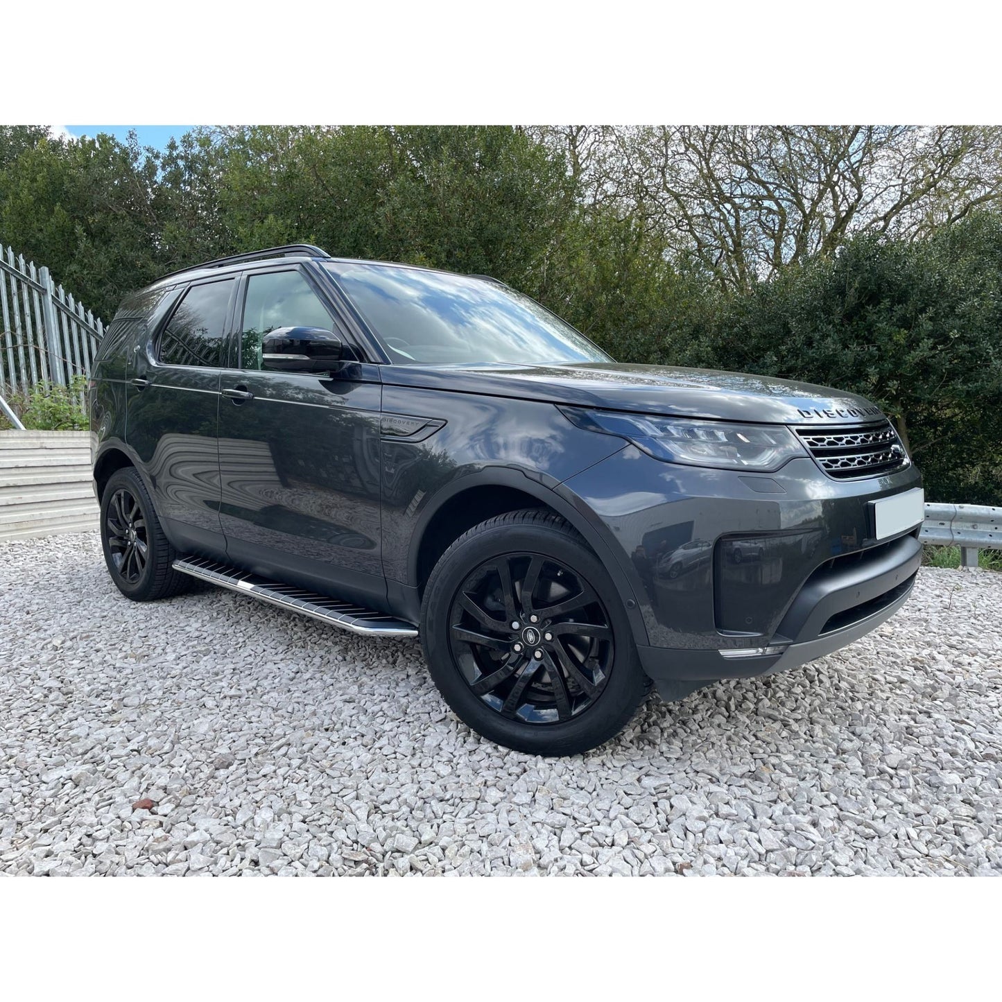 Direct4x4 Side Steps and Bars VIP Side Steps Running Boards for Land Rover Discovery 5 2017+
