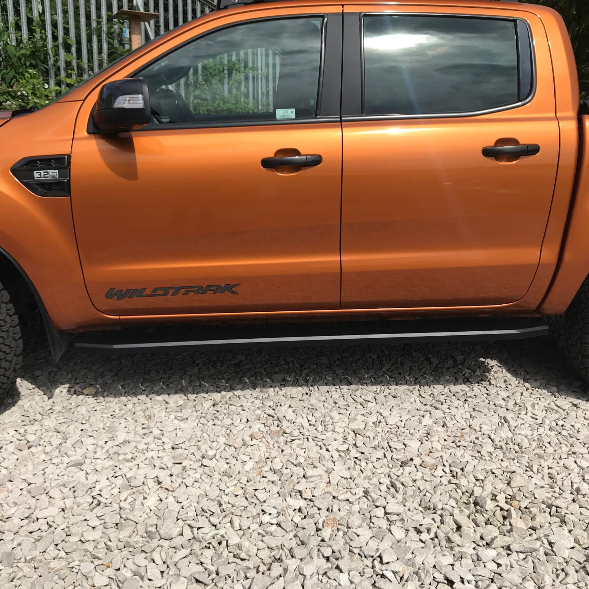 Direct4x4 Side Steps and Bars Shark Side Steps Running Boards for Nissan Navara NP300 Double Cab 2015+