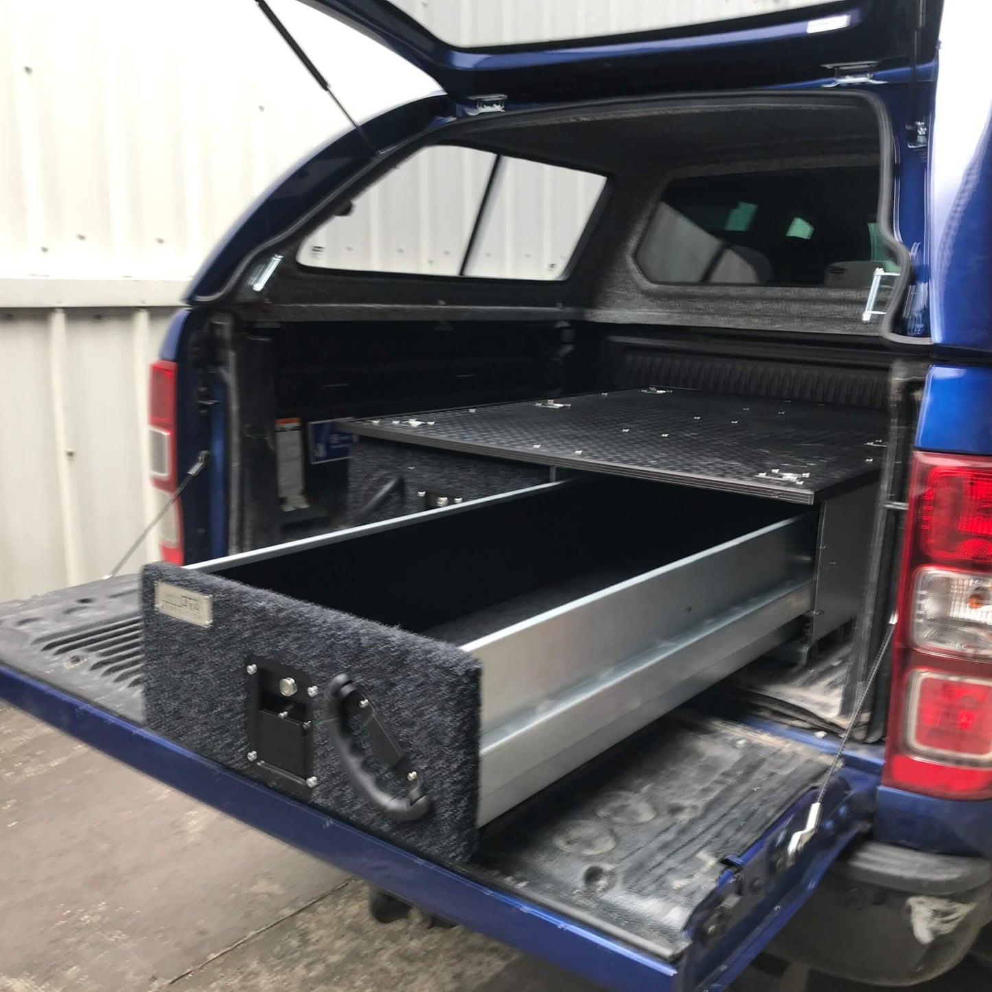 Direct4x4 Drawer Storage Systems Fixed Rubber Topped Twin Drawer System