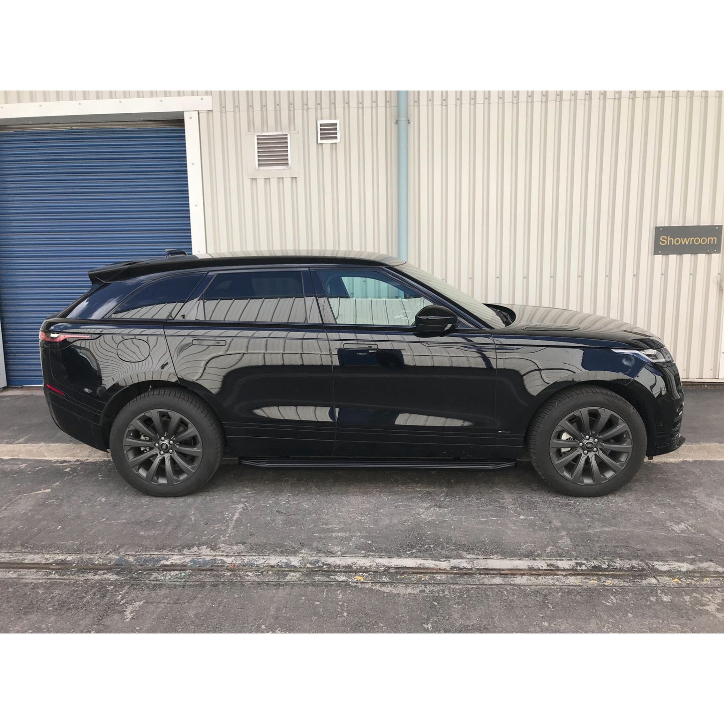 Direct4x4 Side Steps and Bars Black Raptor Side Steps Running Boards for Range Rover Velar 2017+