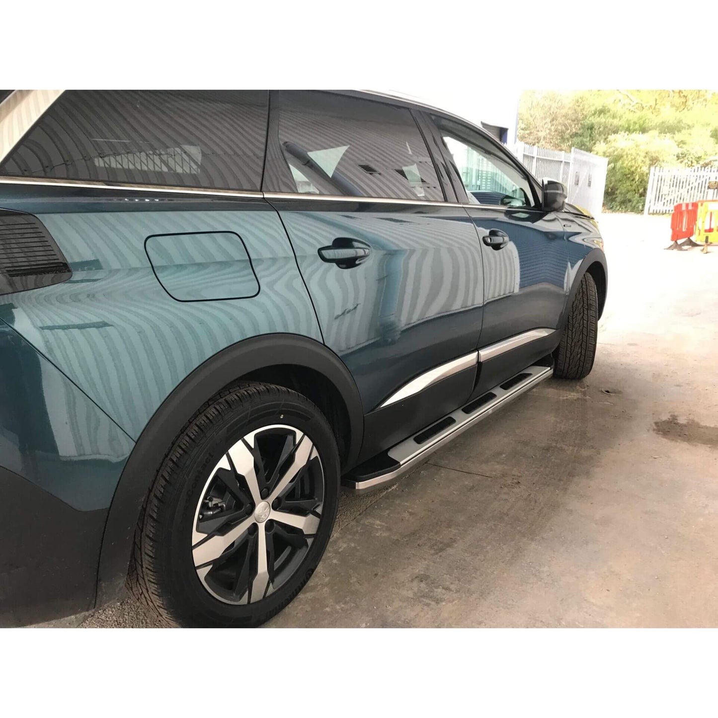 Direct4x4 Side Steps and Bars Suburban Side Steps Running Boards for Peugeot 5008 2016-2024