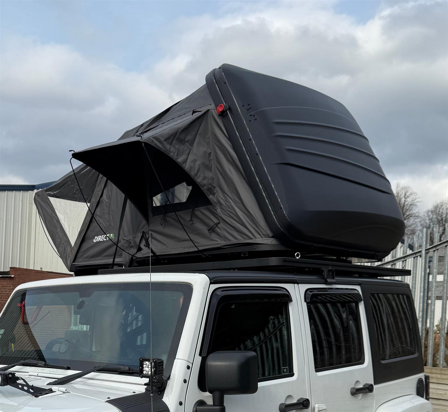 Direct4x4 Roof Top Tents Granite Grey TrailTop 3-Person Hard Shell Expedition Roof Top Tent