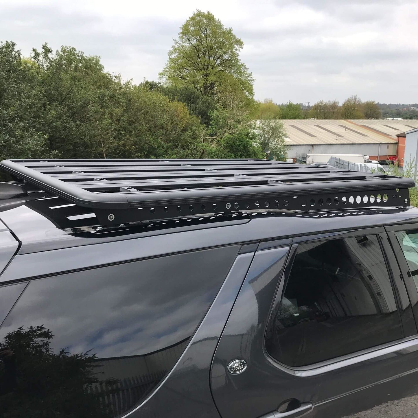 Direct4x4 Roof Racks AluMod Low Profile 180cm x 125cm Roof Rack for the Land Rover Discovery 5 2017+