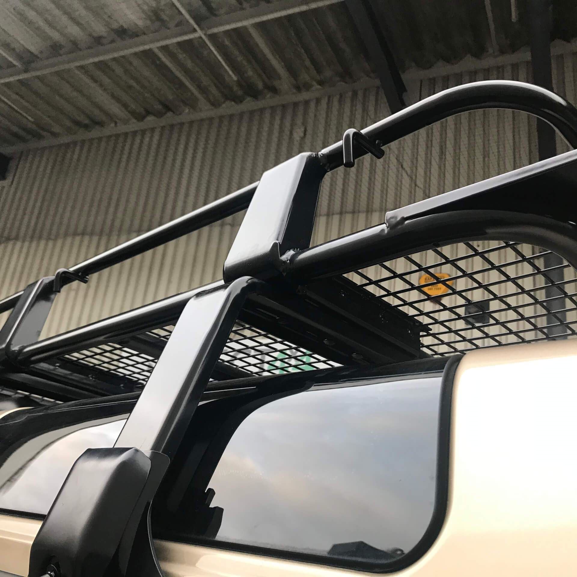 Direct4x4 Roof Racks Expedition Steel Full Basket Roof Rack for Land Rover Discovery 1 and 2