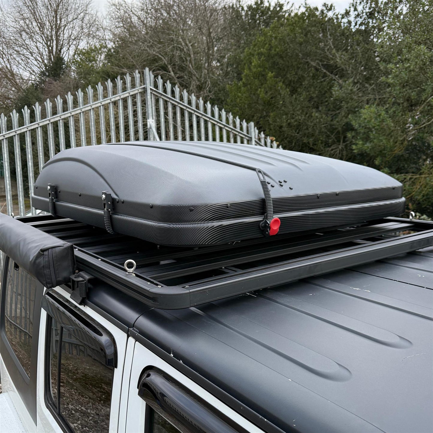 Direct4x4 Roof Top Tents Granite Grey TrailTop 3-Person Hard Shell Expedition Roof Top Tent