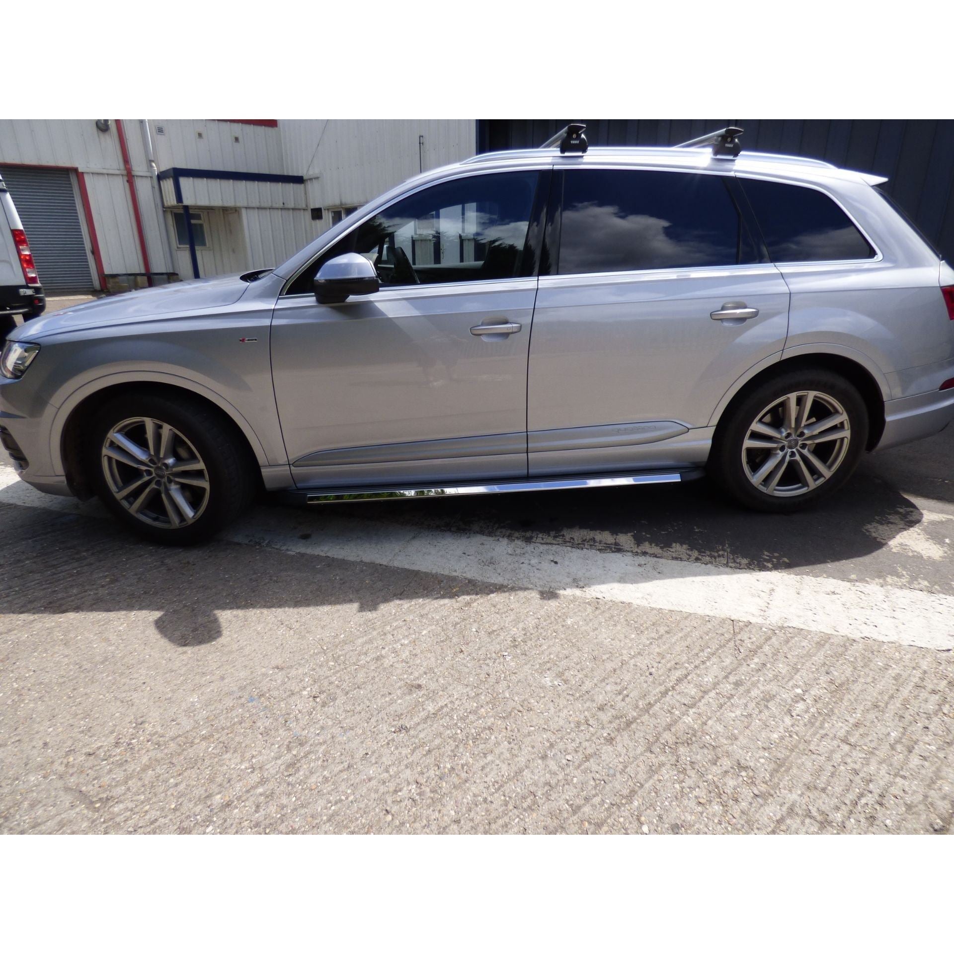 Direct4x4 Side Steps and Bars Stingray Side Steps Running Boards for Audi Q7 2020+