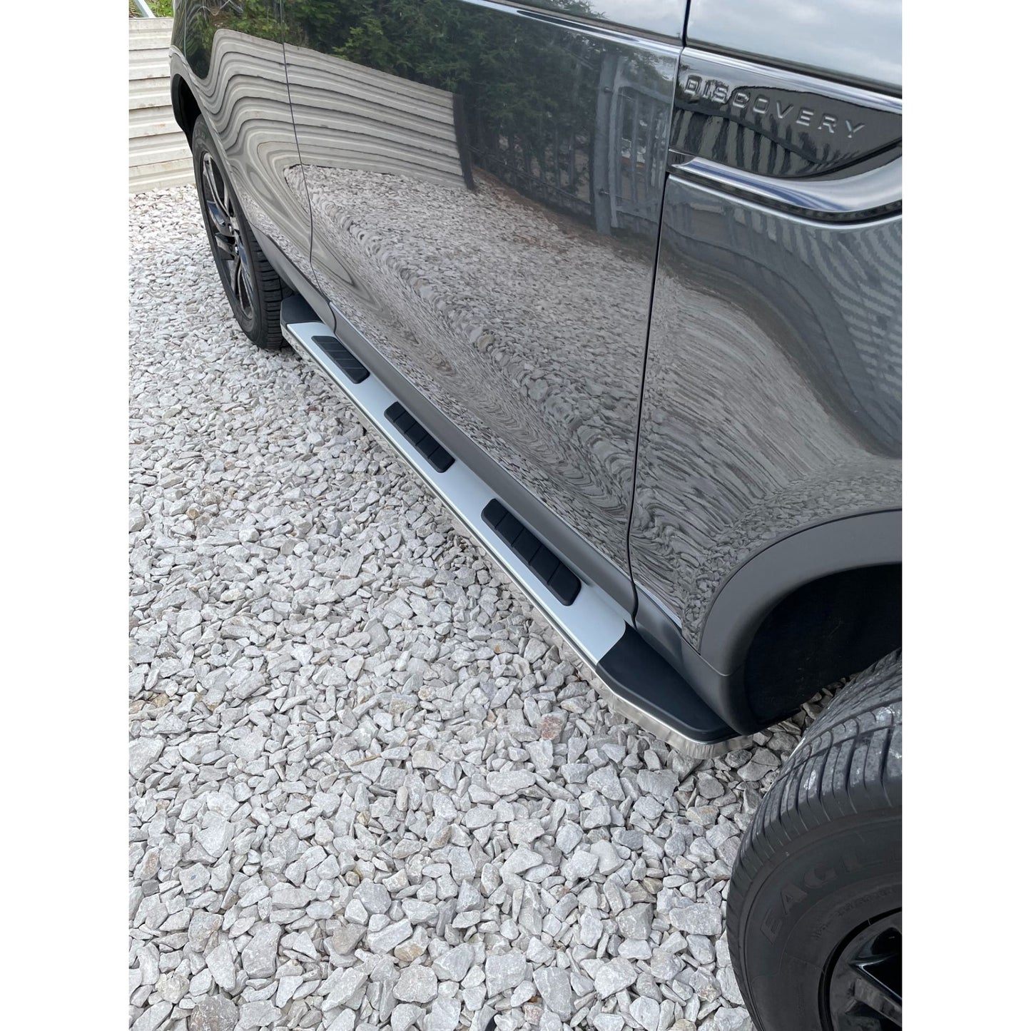 Direct4x4 Side Steps and Bars Suburban Side Steps Running Boards for Land Rover Discovery 5 2017+