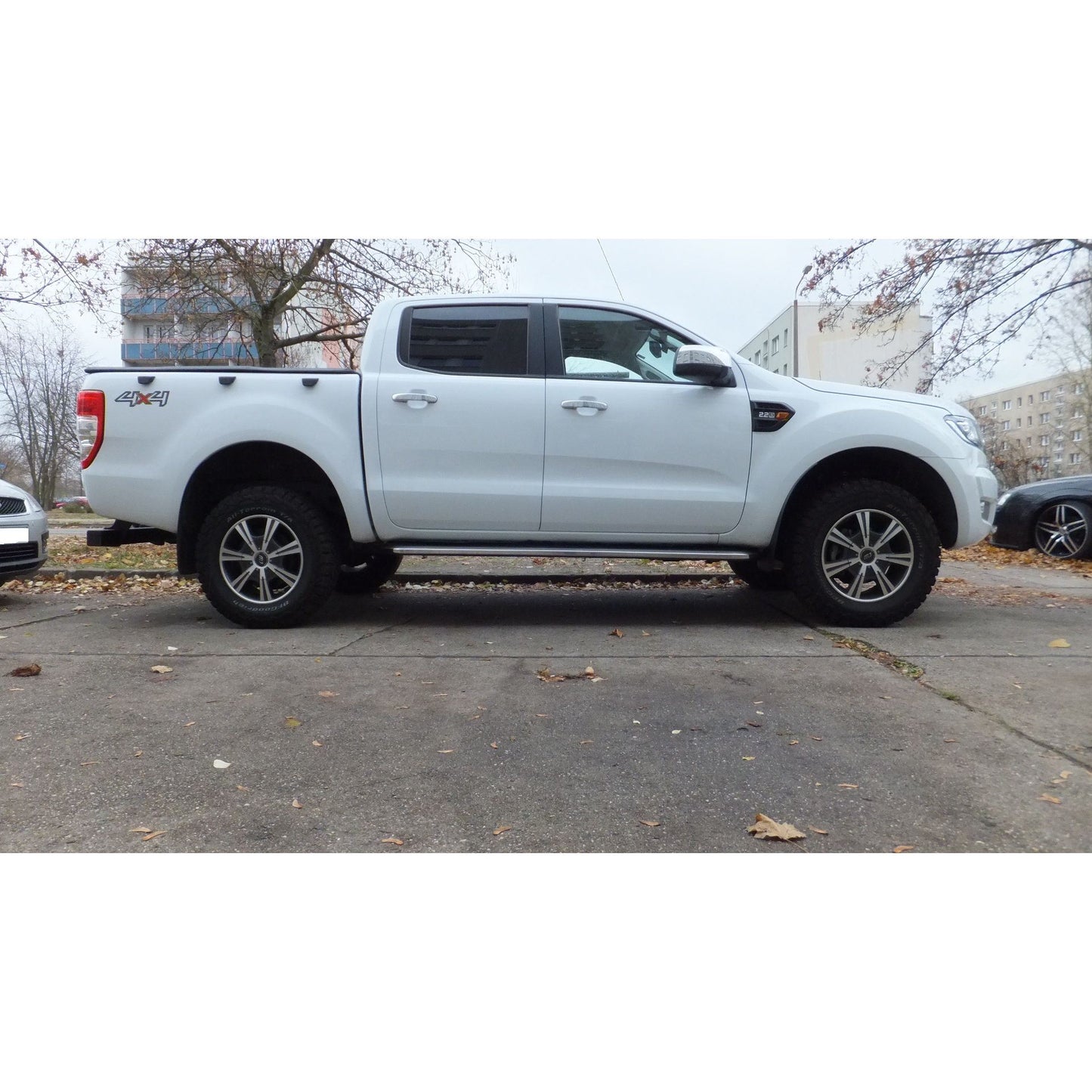 Direct4x4 Side Steps and Bars Premier Side Steps Running Boards for Ford Ranger 2012-2022 MK3 T6 (P375) DC