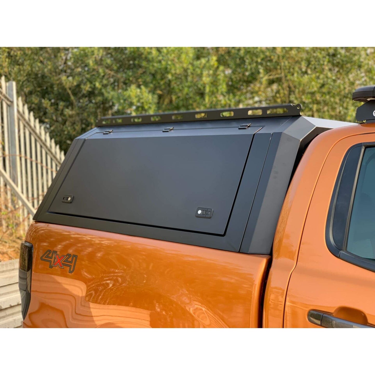 Direct4x4 Pickup Truck Hardtop Canopies Aluminium Load Bed Canopy for the Ford Ranger 2012-2022 MK3 T6 (P375) Double Cab