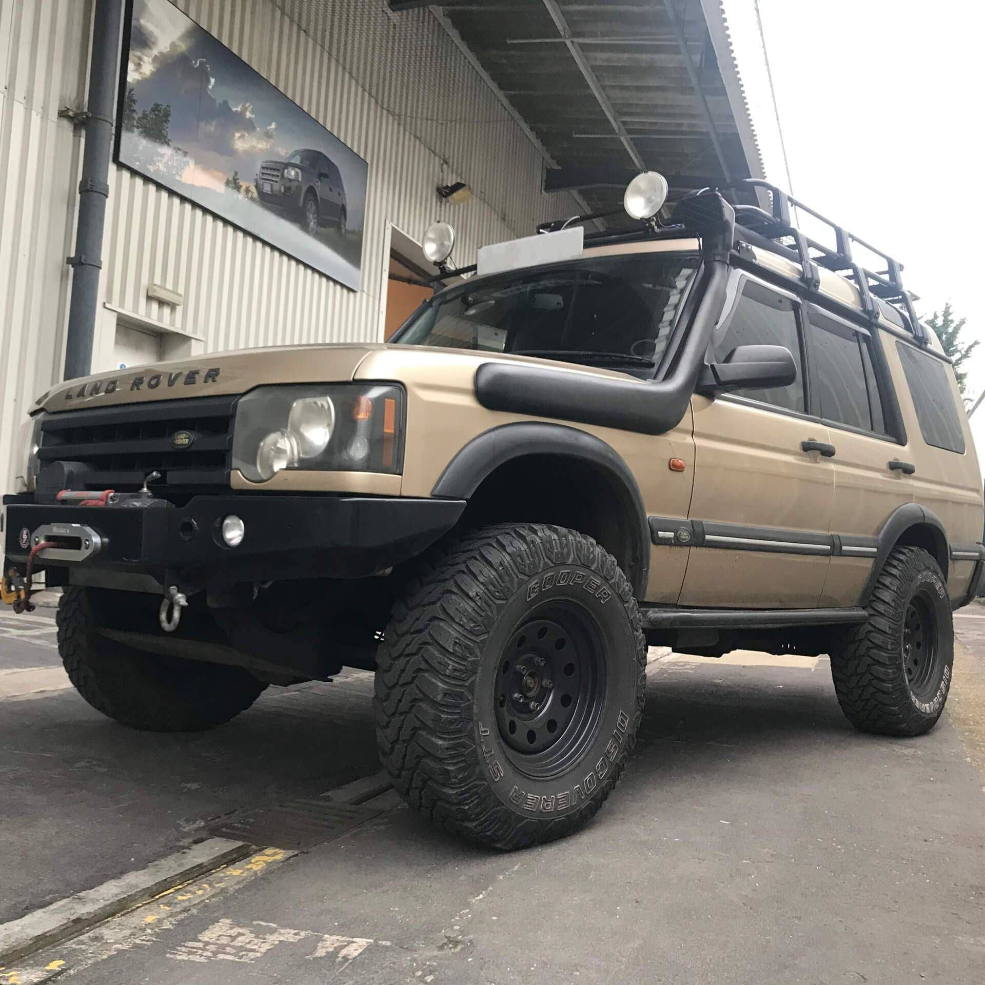 Direct4x4 Roof Racks Expedition Steel Full Basket Roof Rack for Land Rover Discovery 1 and 2