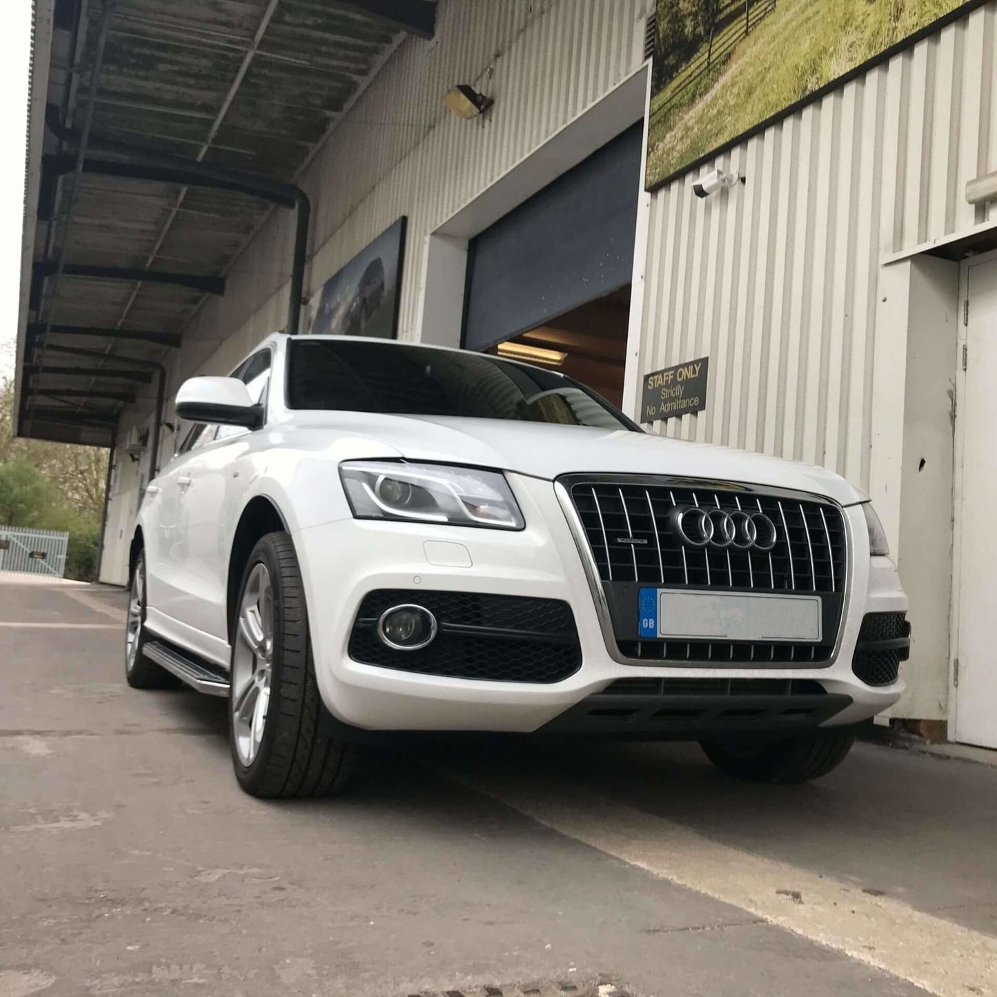 Direct4x4 Side Steps and Bars Raptor Side Steps Running Boards for Audi Q5 2009-2016