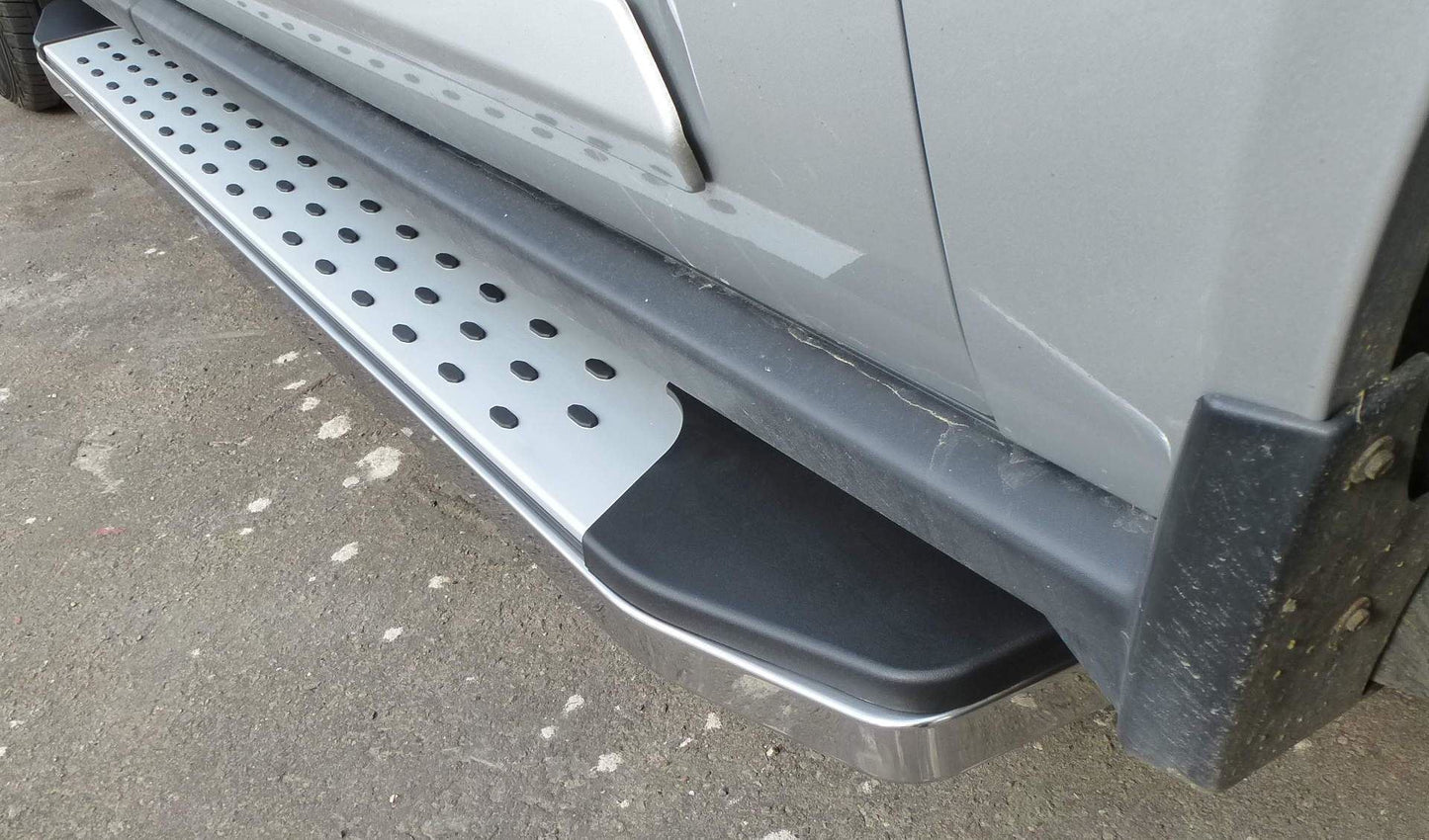 Direct4x4 Side Steps and Bars Freedom Side Steps Running Boards for Jeep Cherokee 2008-2014