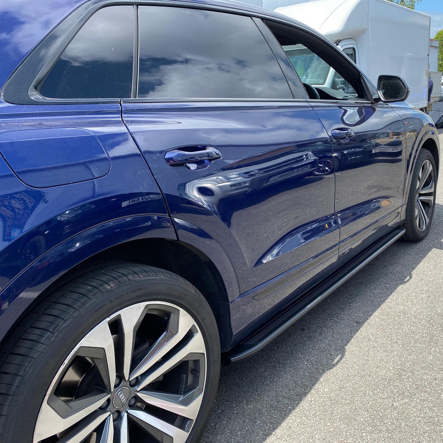 Direct4x4 Running Boards Orca Side Steps Running Boards for Audi Q8 2018-2021