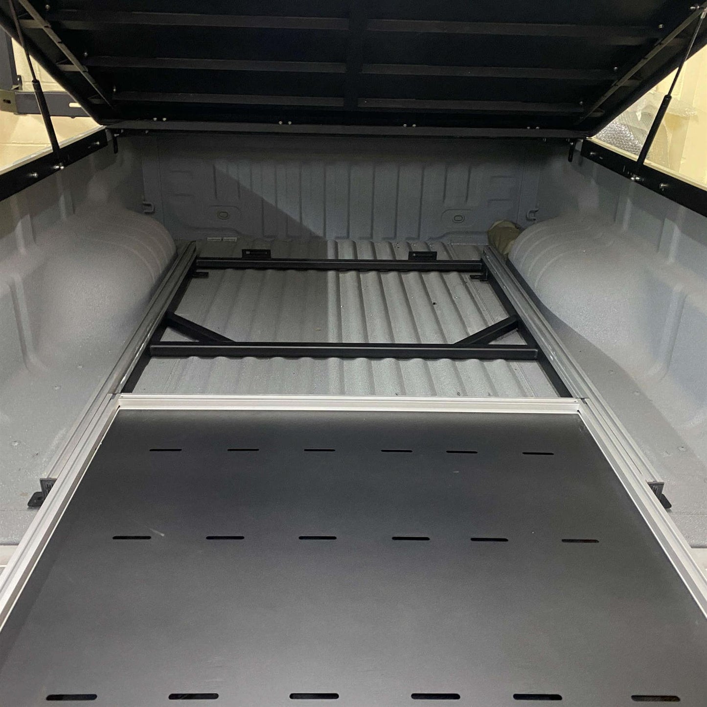 Direct4x4 Slideout Cargo Trays Universal Aluminium Full Width Glide Cargo Tray for Vans and Pickup Trucks