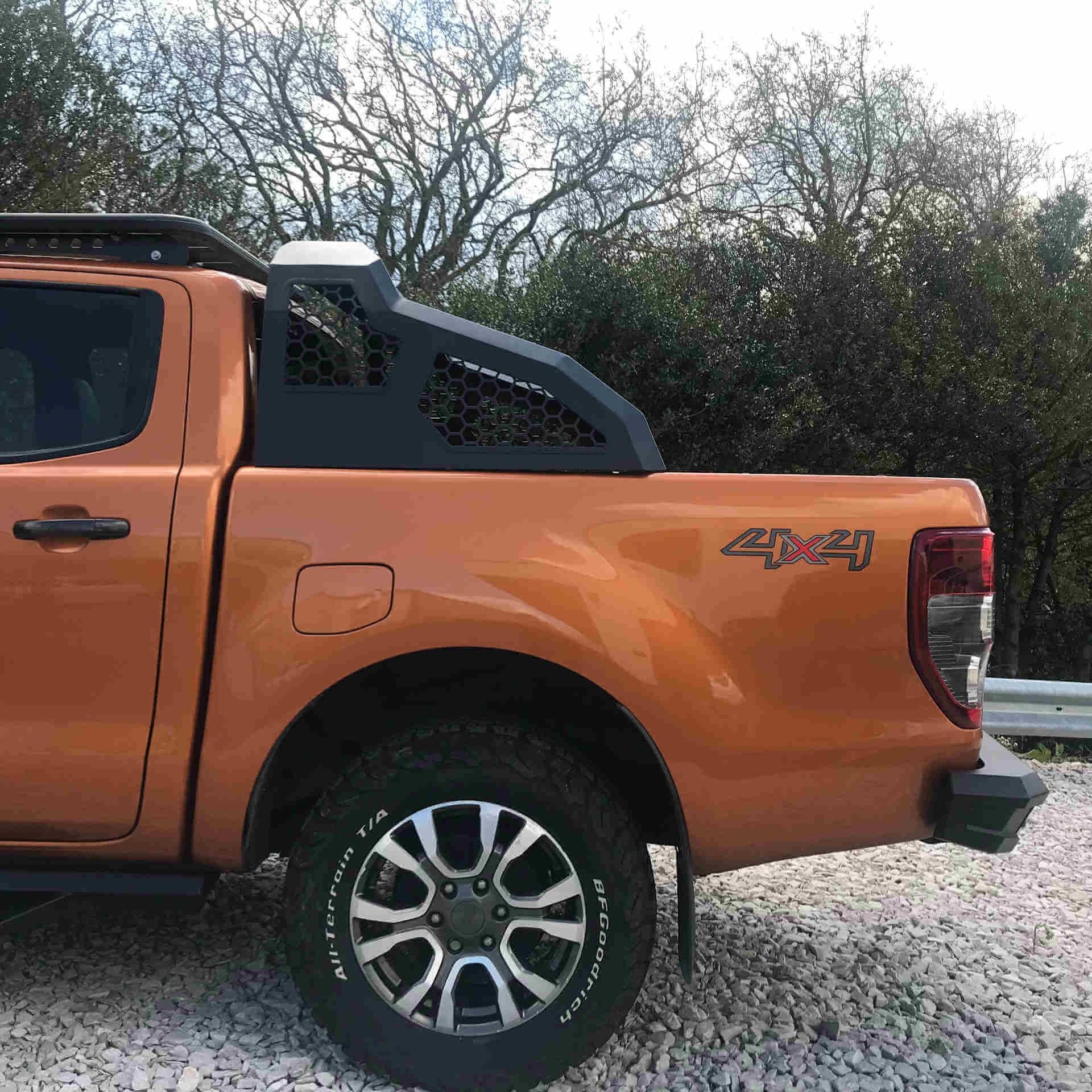 Direct4x4 Pickup Truck Roll Sports Bars Black Side Mesh Roll Sports Bar with LED Work Lights for Nissan Navara NP300 15+