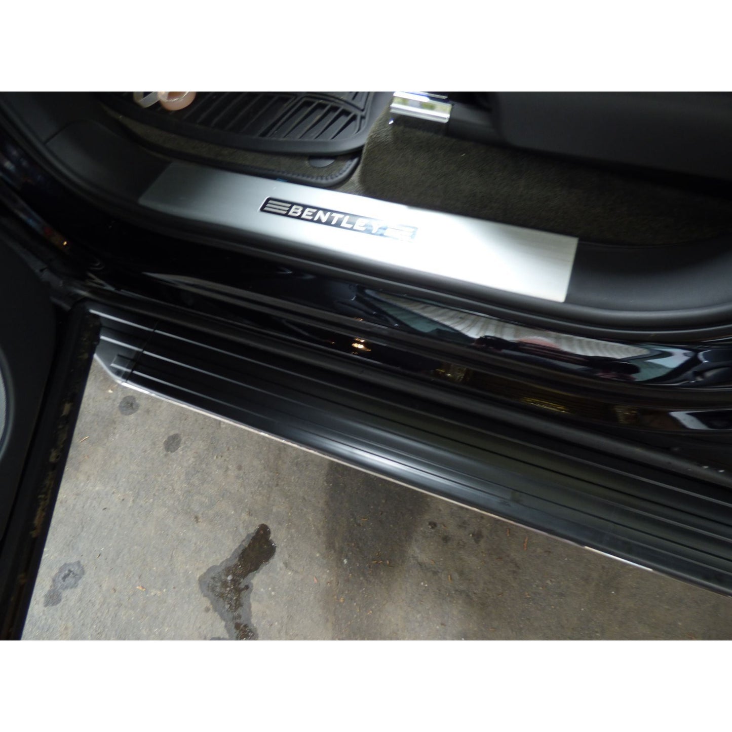 Direct4x4 Side Steps and Bars Raptor Side Steps Running Boards for Bentley Bentayga