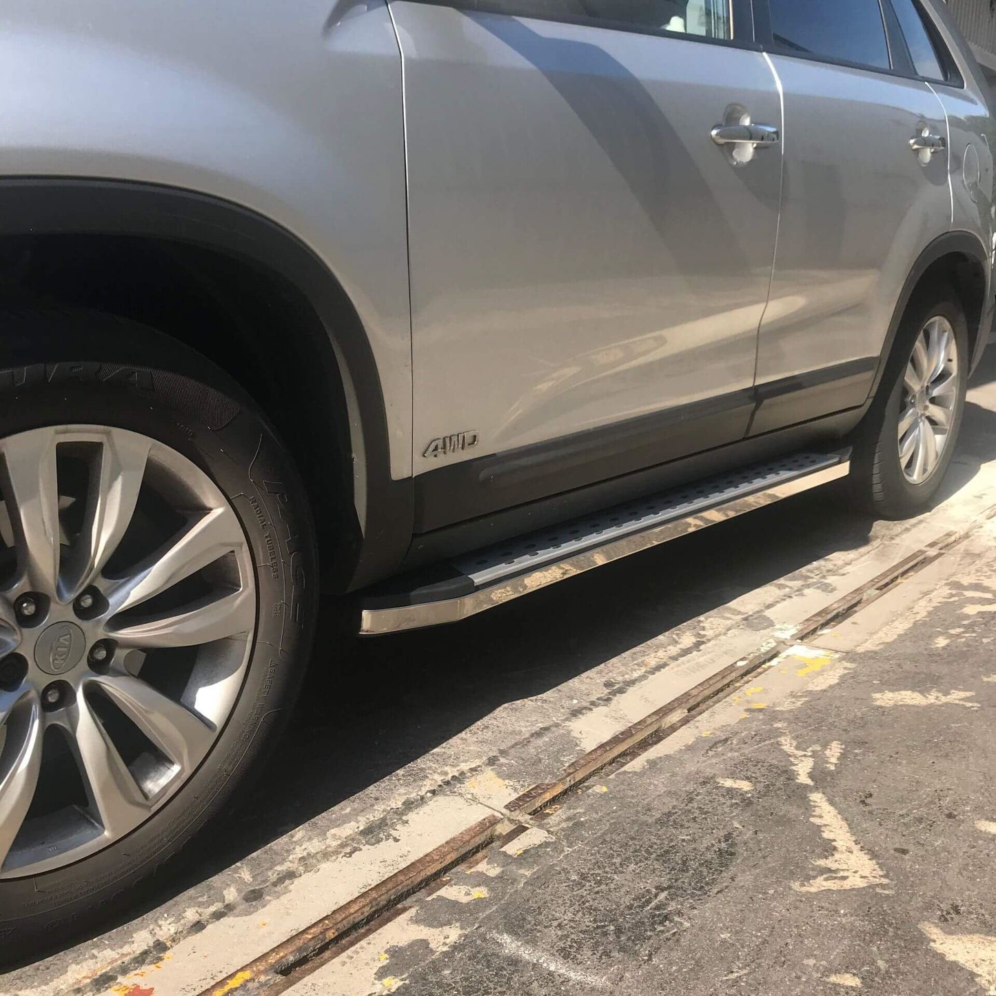 Direct4x4 Side Steps and Bars Freedom Side Steps Running Boards for Kia Sorento 2013-2015