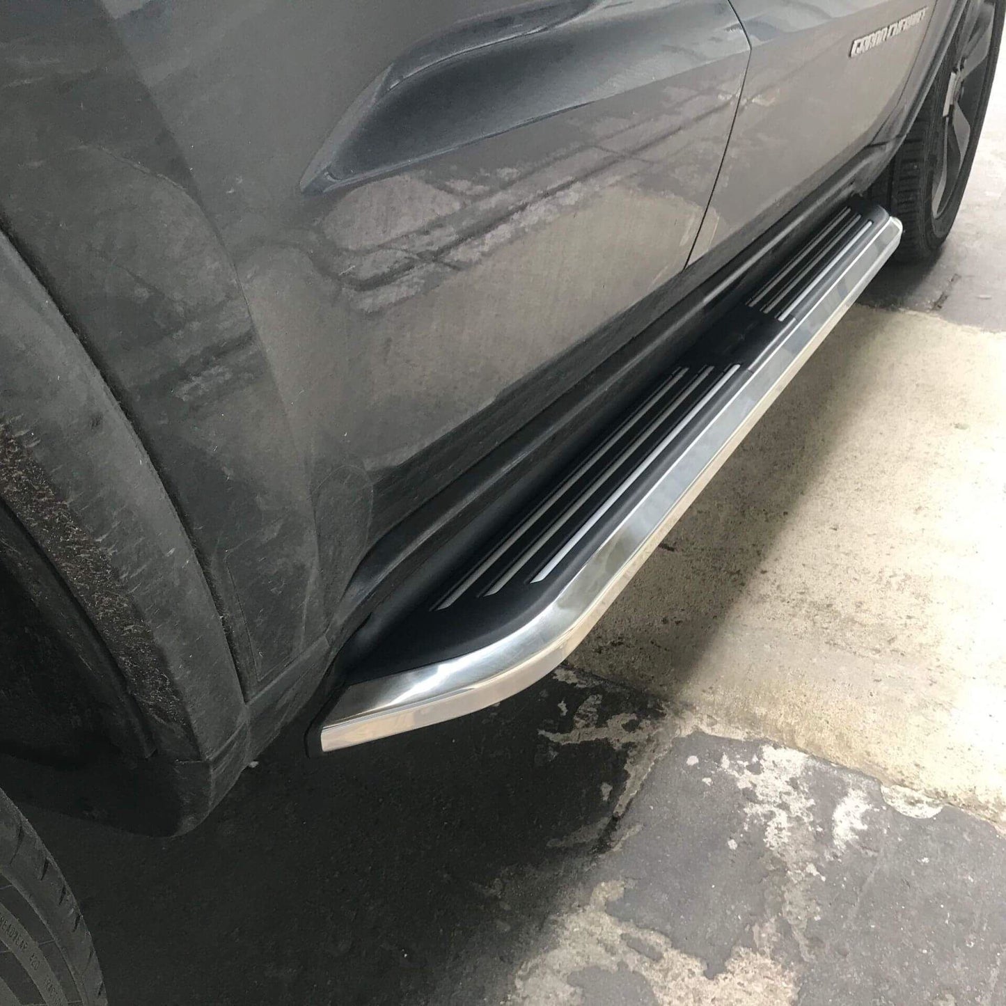 Direct4x4 Side Steps and Bars Premier Side Steps Running Boards for Jeep Grand Cherokee 2011-2014