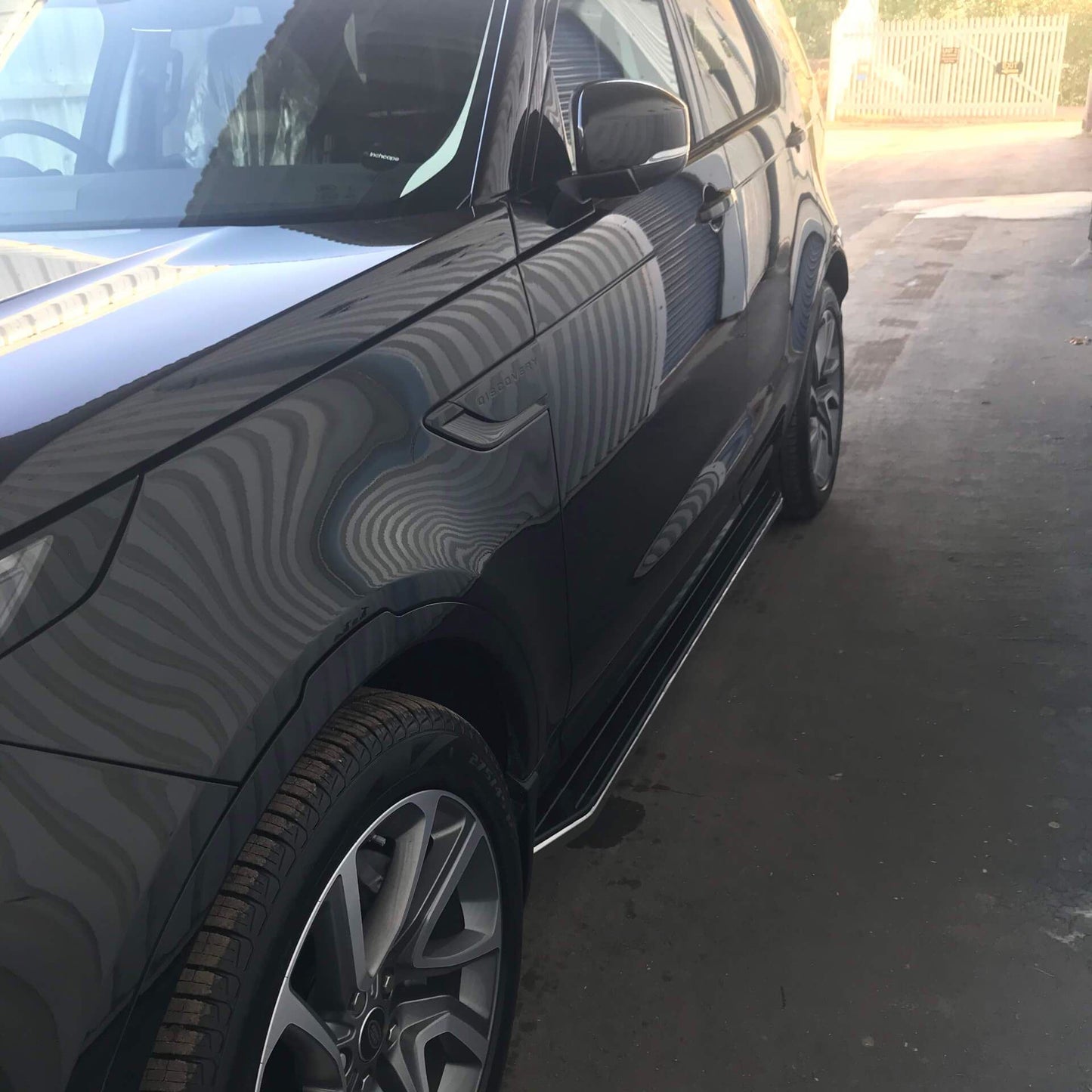 Direct4x4 Side Steps and Bars Black Raptor Side Steps Running Boards for Land Rover Discovery 5 2017+