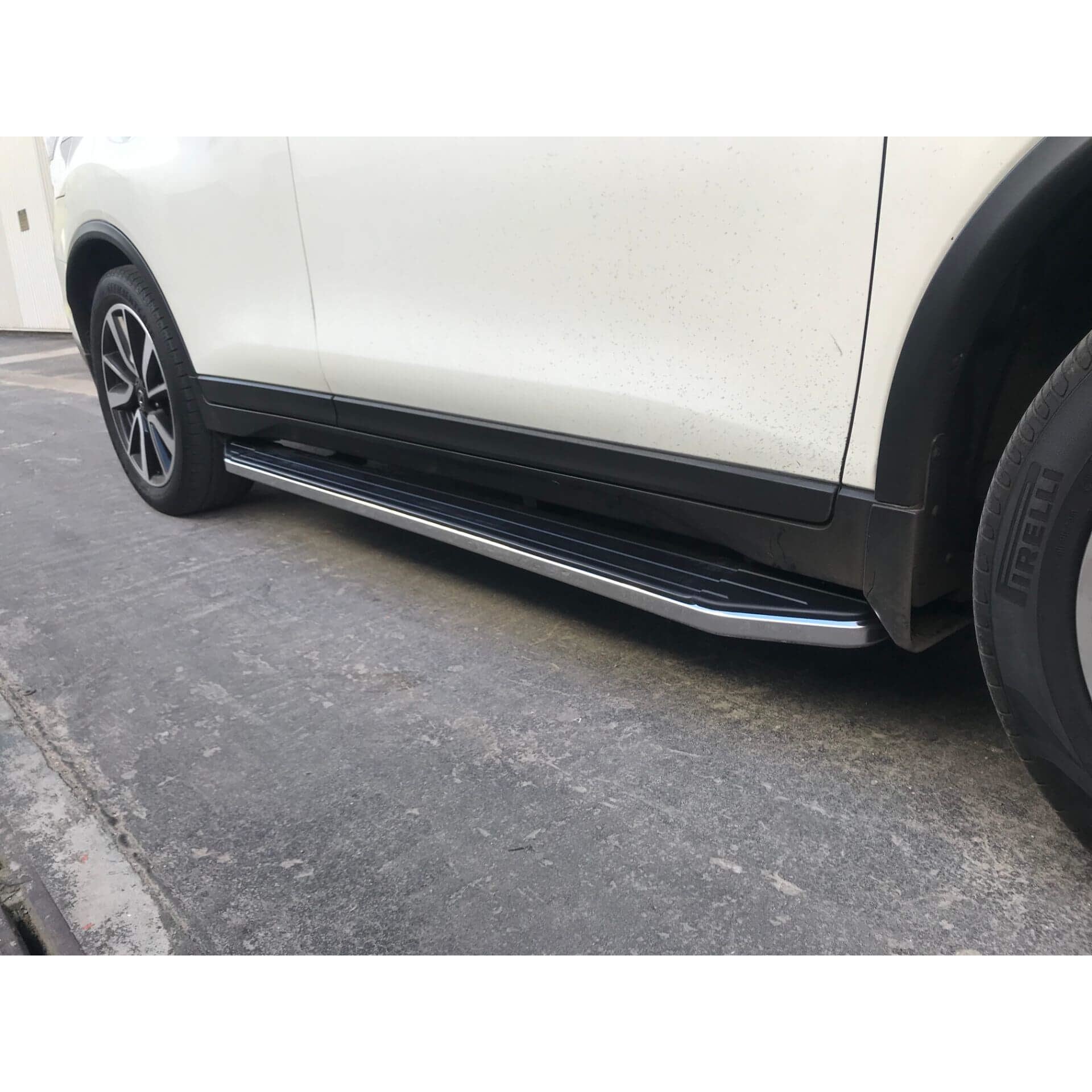 Direct4x4 Side Steps and Bars Raptor Side Steps Running Boards for Nissan X-Trail 2014-2017 pre-facelift