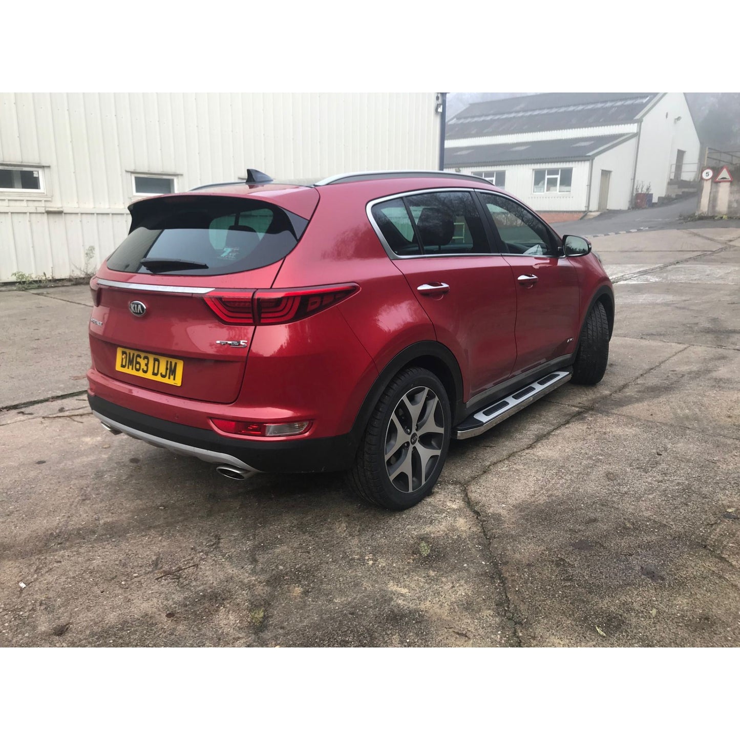 Direct4x4 Side Steps and Bars Suburban Side Steps Running Boards for Kia Sportage 2016-2018