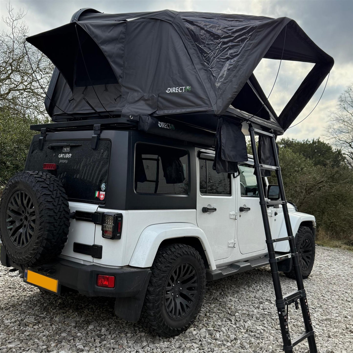 Direct4x4 Roof Top Tents Granite Grey TrailTop 3-Person Hard Shell Expedition Roof Top Tent