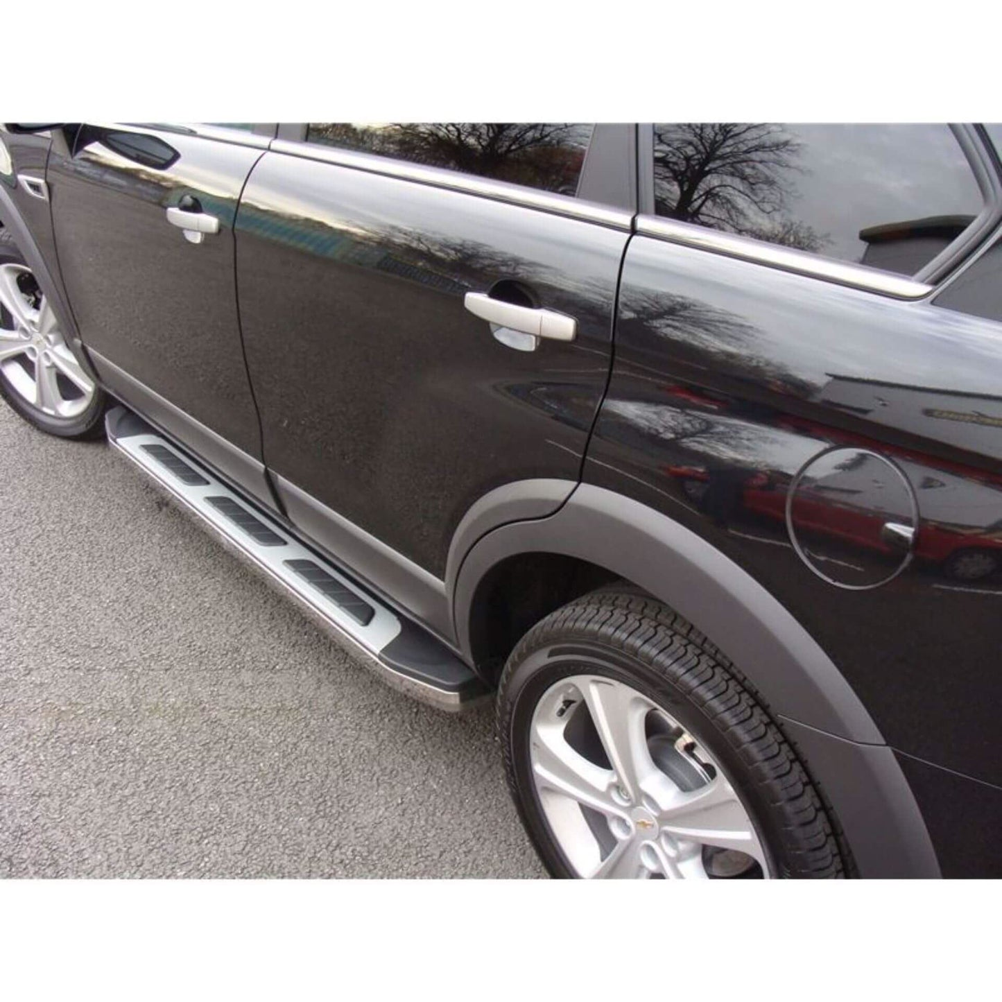 Direct4x4 Side Steps and Bars Suburban Side Steps Running Boards for Chevrolet Captiva 2006-2018