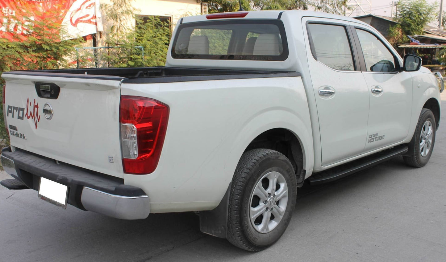 Direct4x4 Side Steps and Bars Shark Side Steps Running Boards for Nissan Navara NP300 Double Cab 2015+