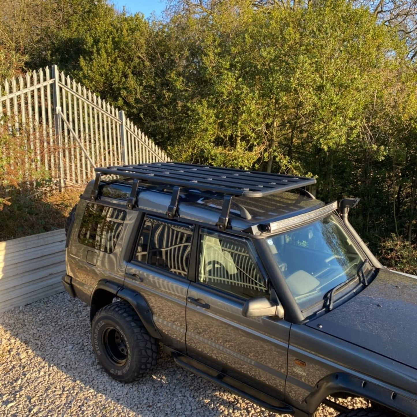 Direct4x4 Roof Racks AluMod Low Profile 220cm x 125cm Roof Rack for the Land Rover Discovery 1 and 2