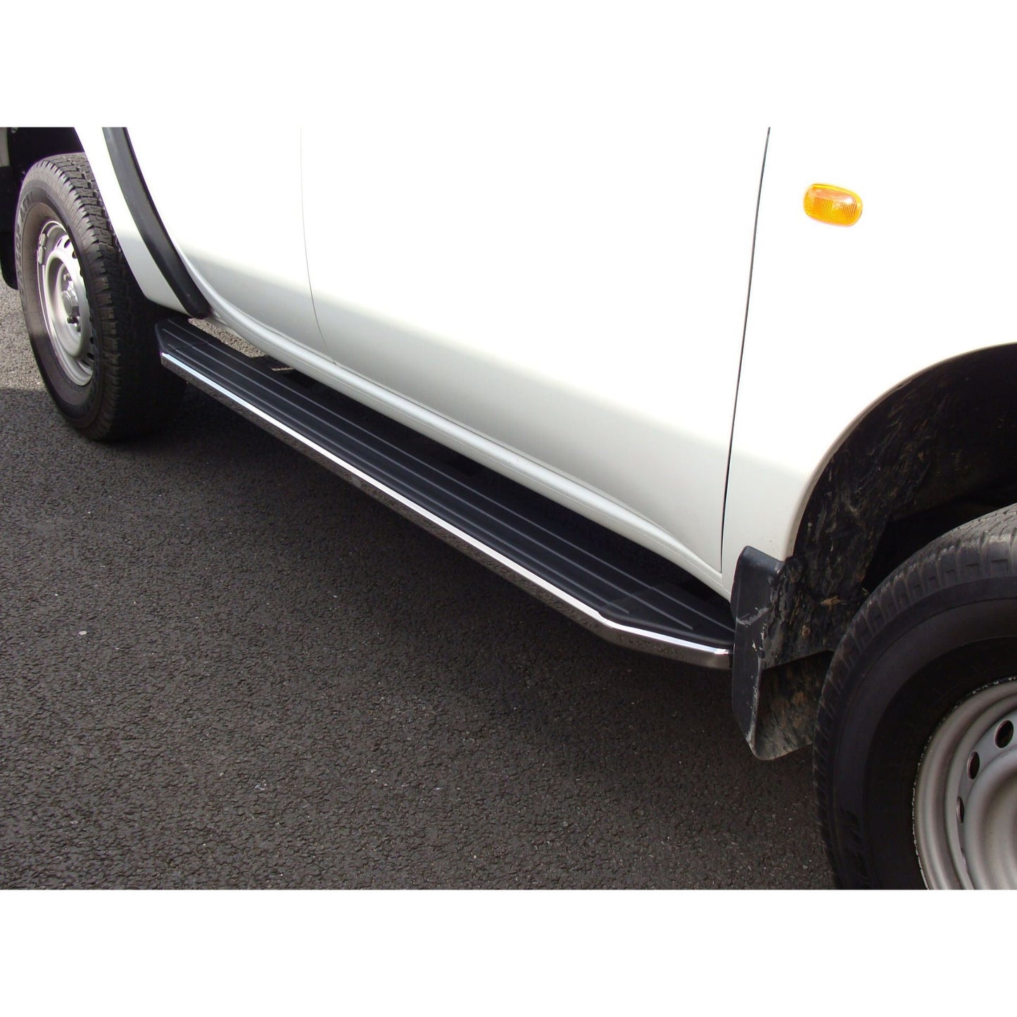 Direct4x4 Side Steps and Bars Raptor Side Steps Running Boards for Mitsubishi L200 Double Cab 2005-2015
