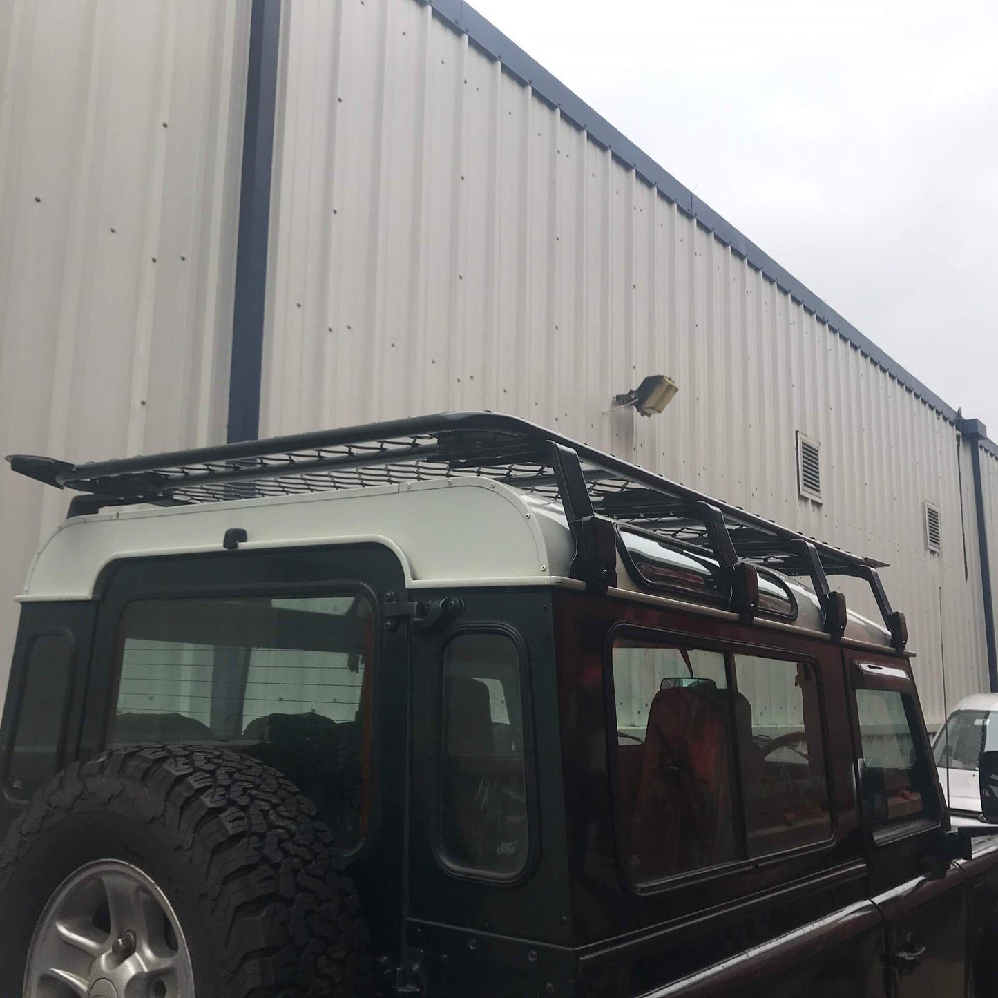 Direct4x4 Roof Racks Expedition Aluminium Flat Roof Rack for Land Rover Defender 90 1983-2016