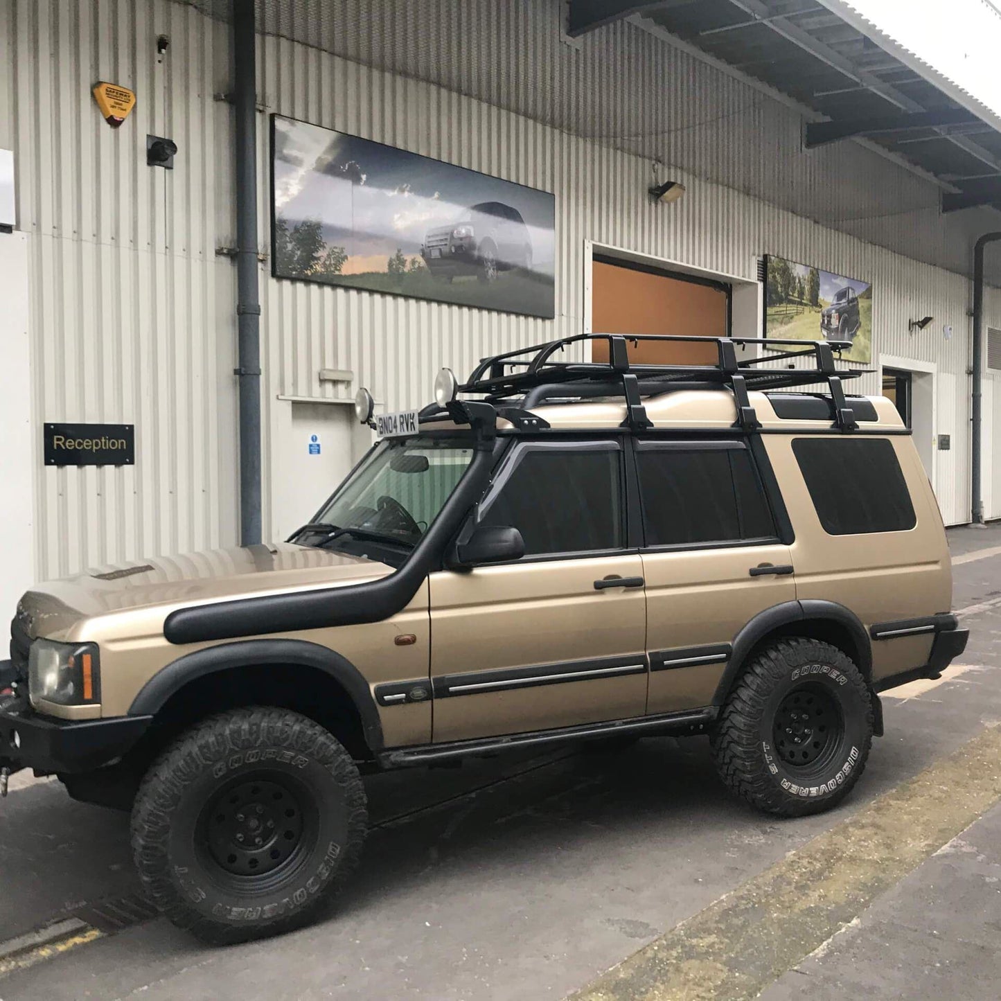 Direct4x4 Roof Racks Expedition Steel Full Basket Roof Rack for Land Rover Discovery 1 and 2