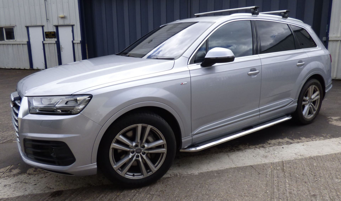 Direct4x4 Side Steps and Bars Premier Side Steps Running Boards for Audi Q3 2012-2017