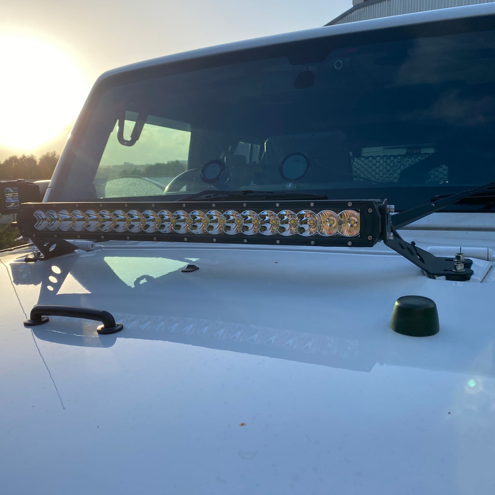 Direct4x4 Spotlights Ultra Thin Single Row 20PCS x 5W OSRAM Super Bright LED Light Bar