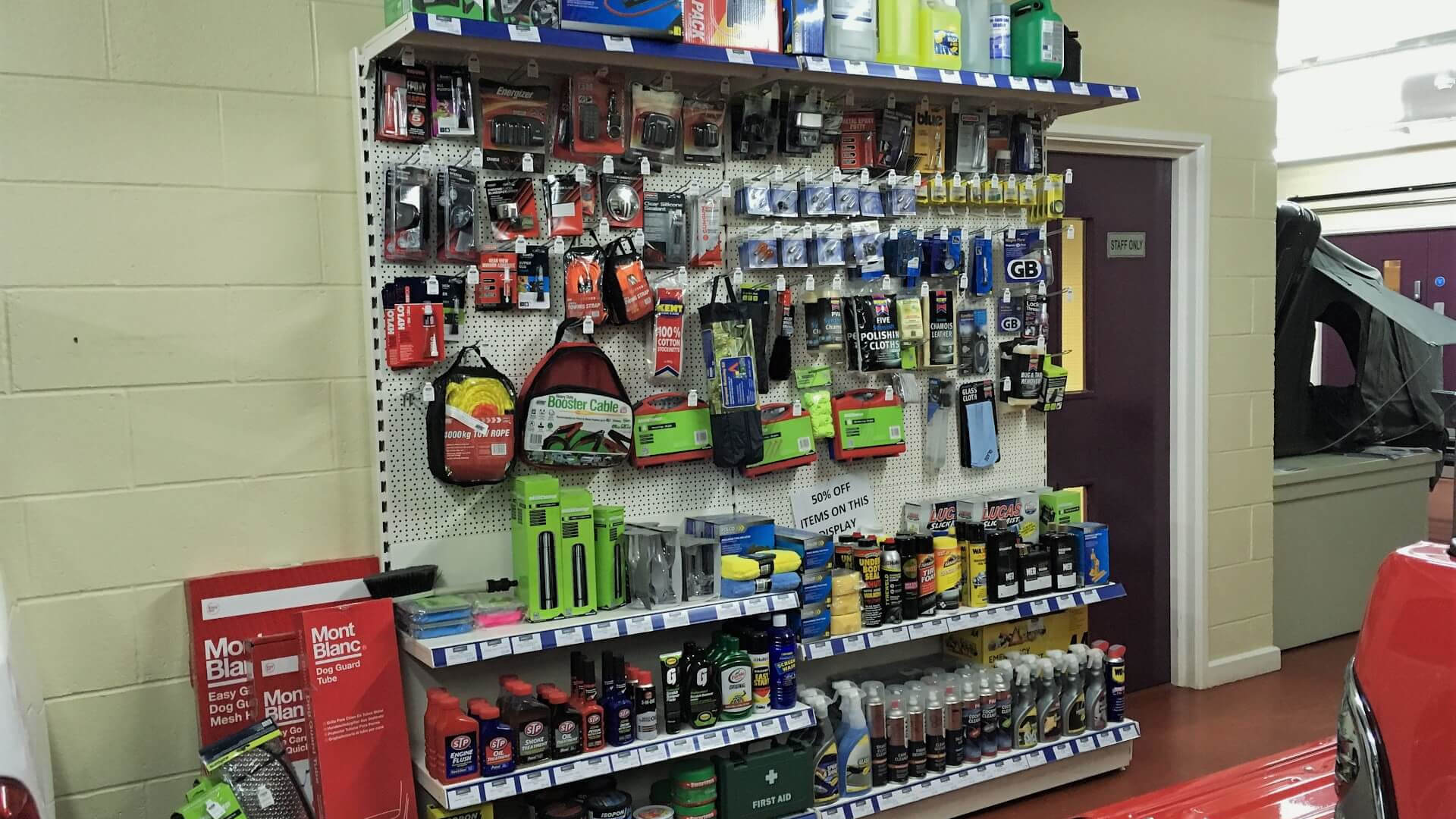 Direct4x4 car care and cleaning accessories and sundries for 4x4s, SUVs, pickup trucks and vans.