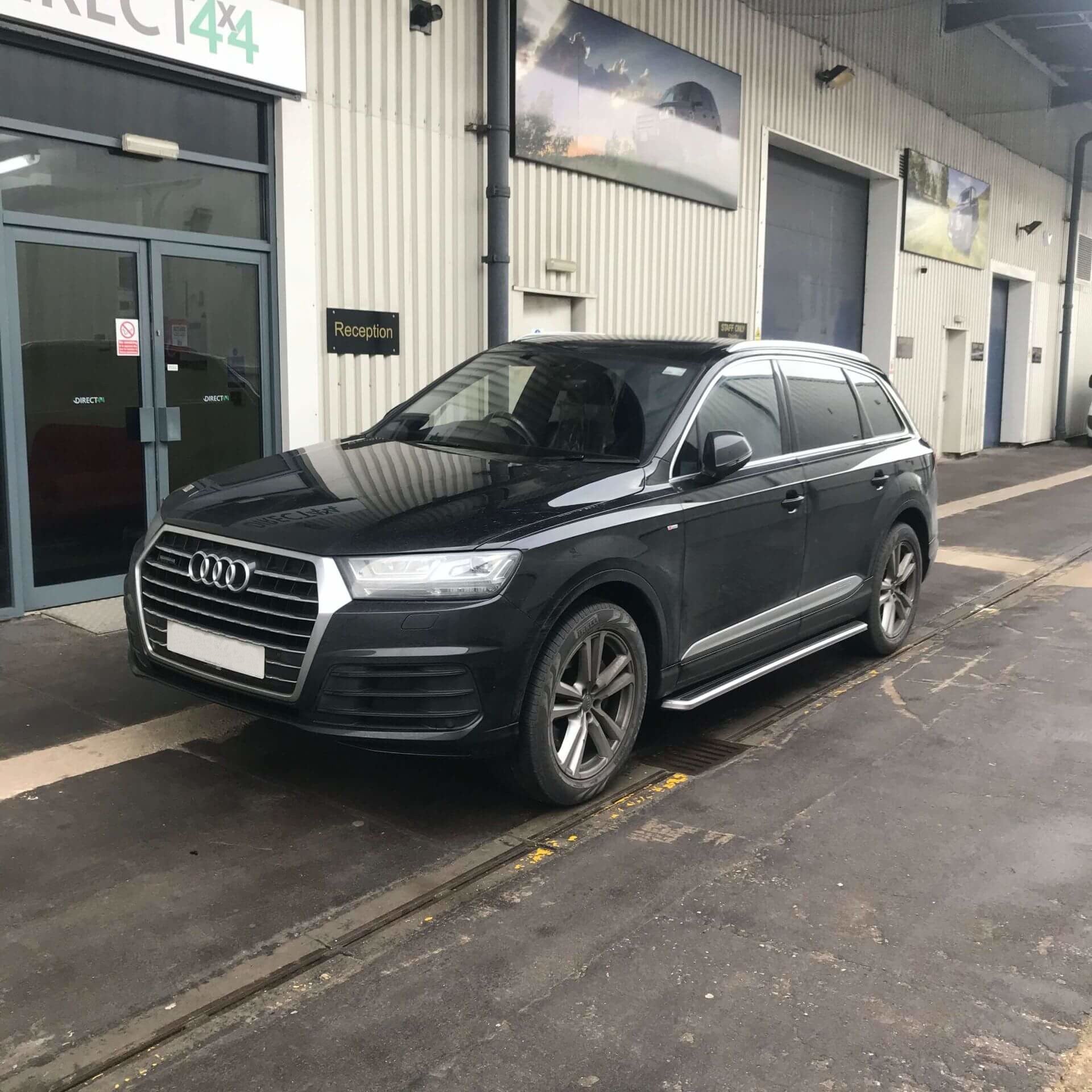 Direct4x4 Side Steps and Bars OE Style Side Steps Running Boards for Audi Q7 2016-2019