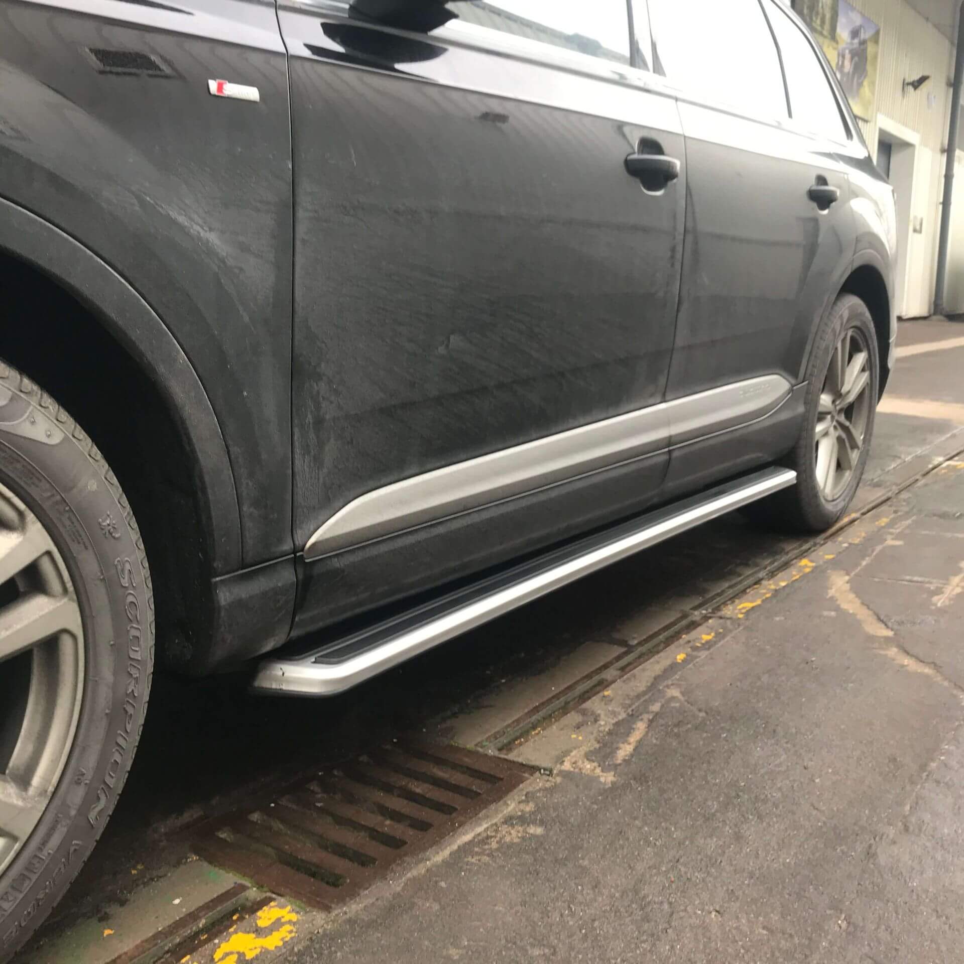 Direct4x4 Side Steps and Bars OE Style Side Steps Running Boards for Audi Q7 2016-2019