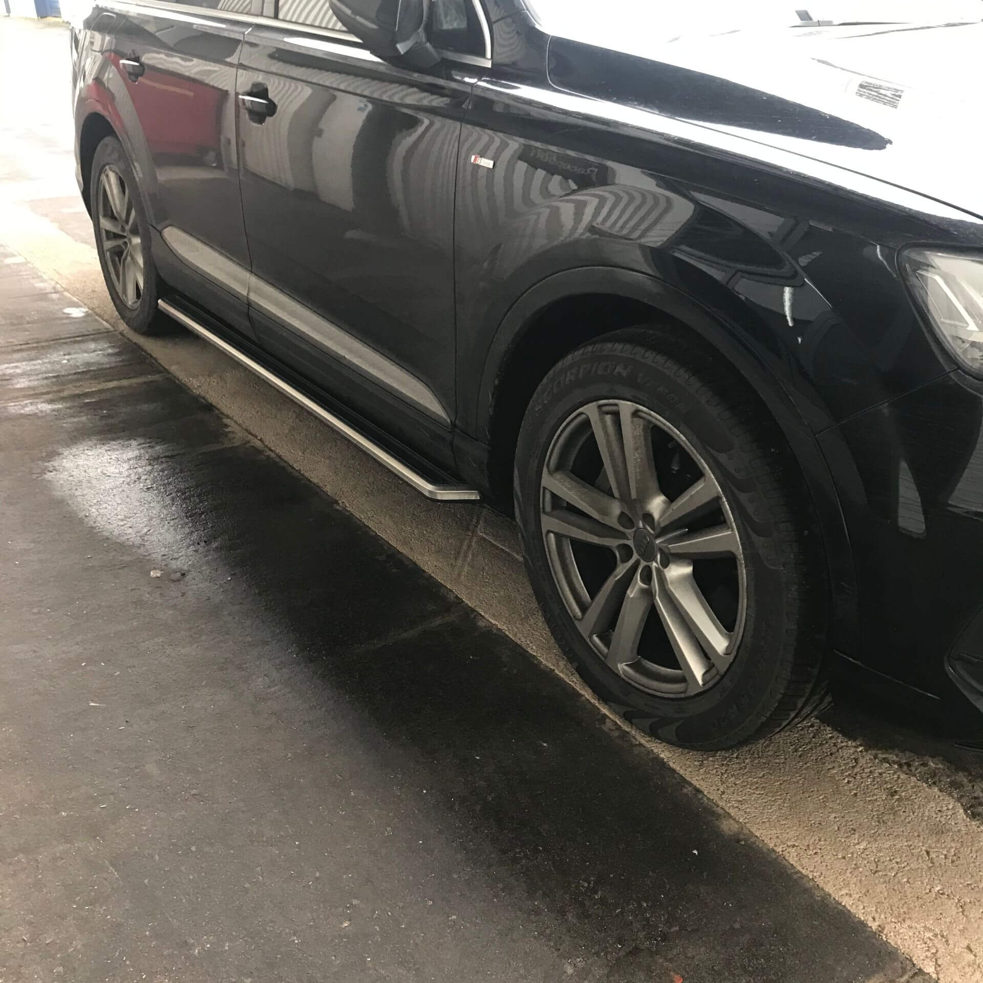 Direct4x4 Side Steps and Bars OE Style Side Steps Running Boards for Audi Q7 2016-2019