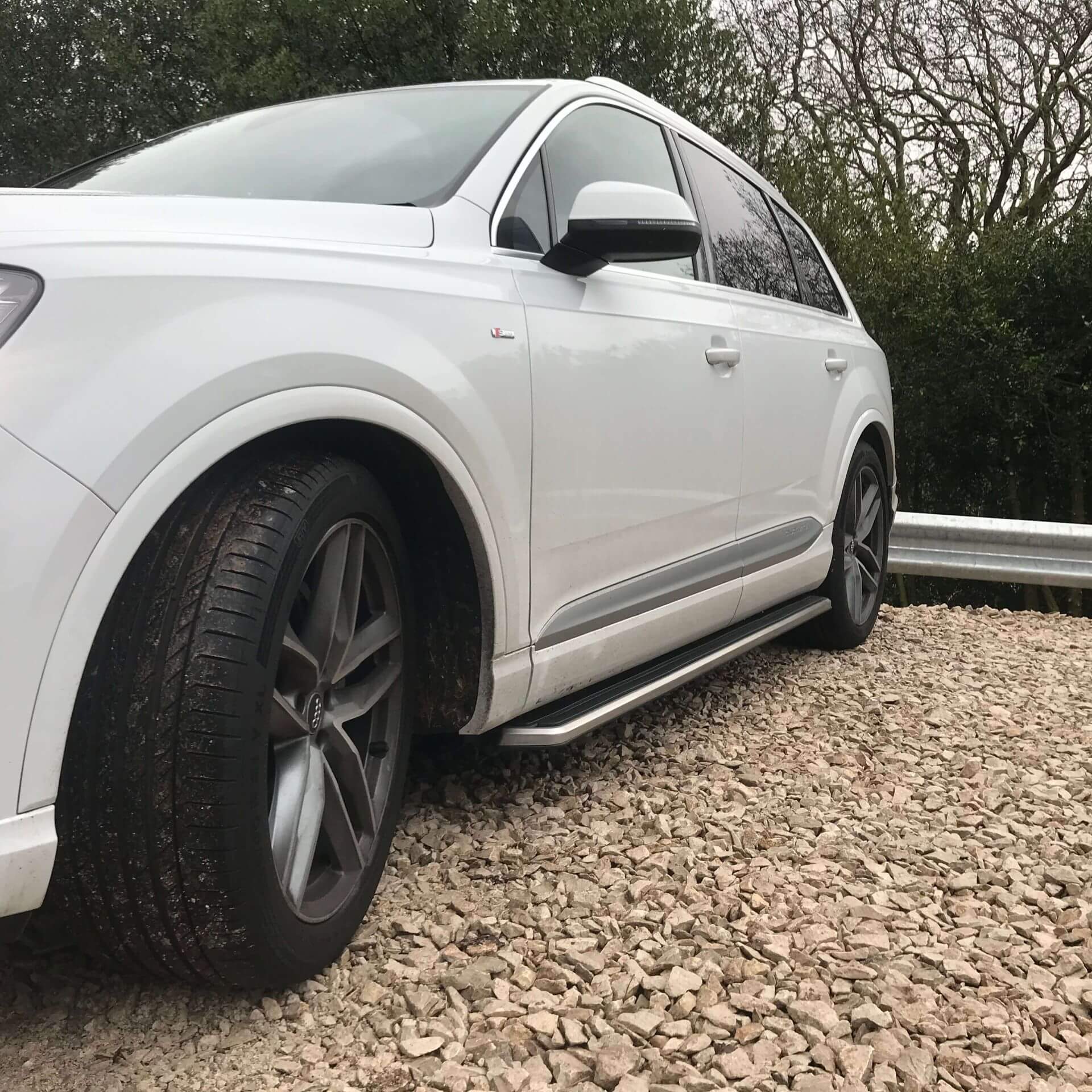 Direct4x4 Side Steps and Bars OE Style Side Steps Running Boards for Audi Q7 2016-2019