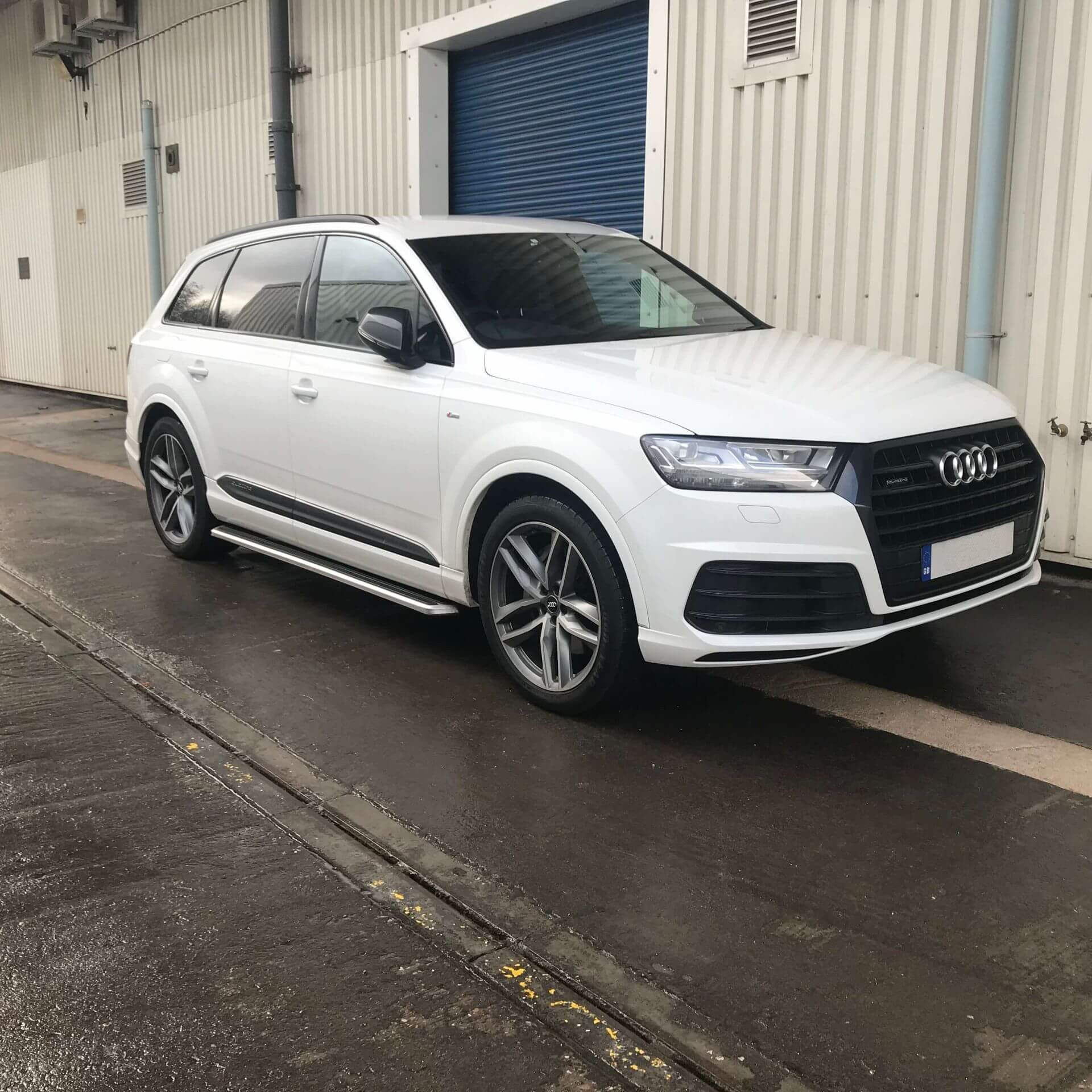 Direct4x4 Side Steps and Bars OE Style Side Steps Running Boards for Audi Q7 2016-2019