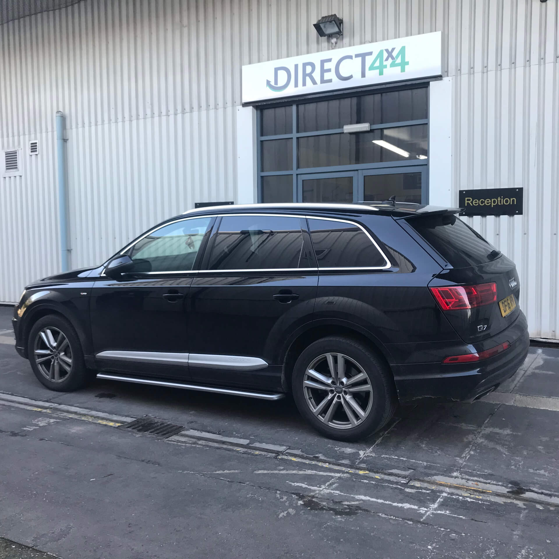 Direct4x4 Side Steps and Bars OE Style Side Steps Running Boards for Audi Q7 2016-2019