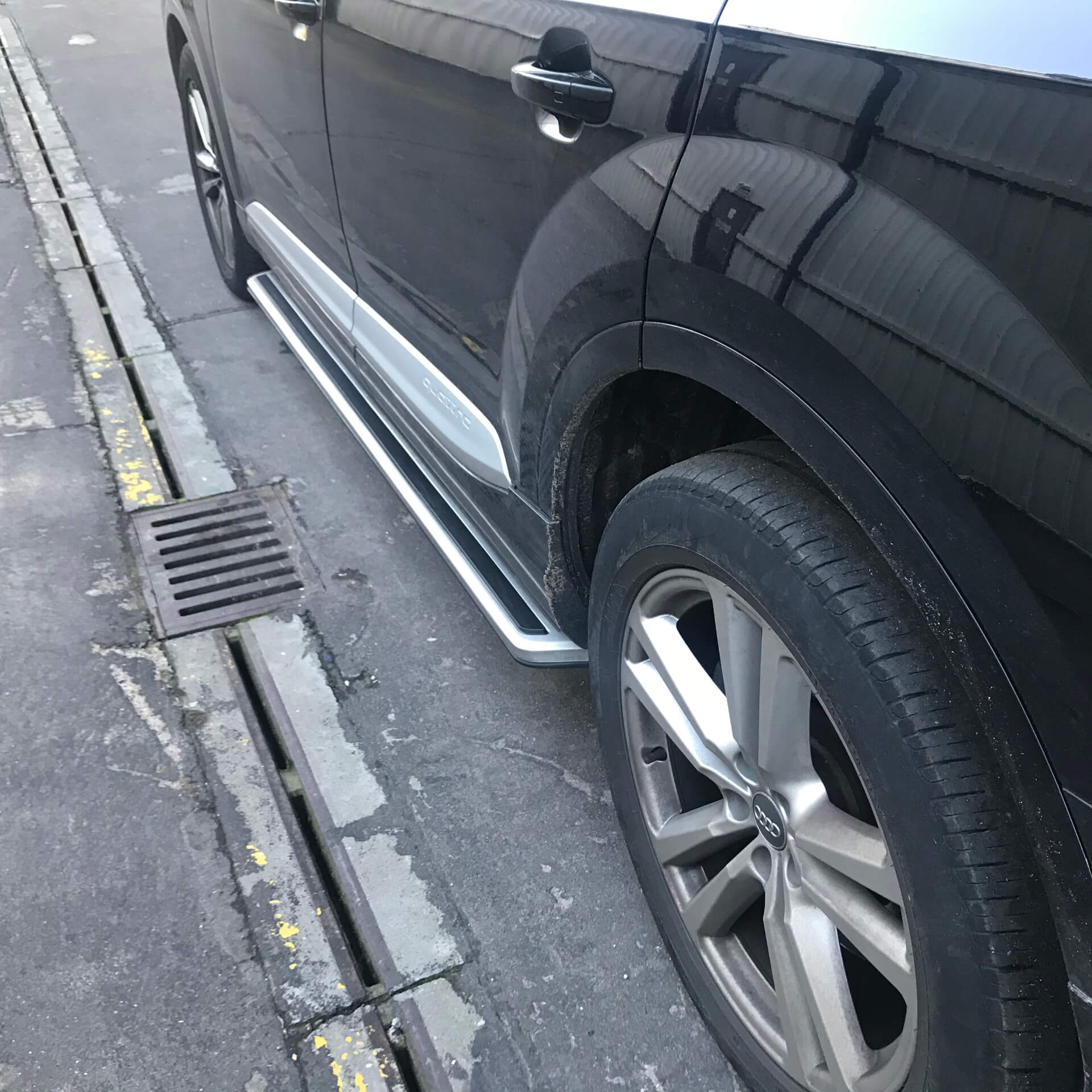 Direct4x4 Side Steps and Bars OE Style Side Steps Running Boards for Audi Q7 2016-2019