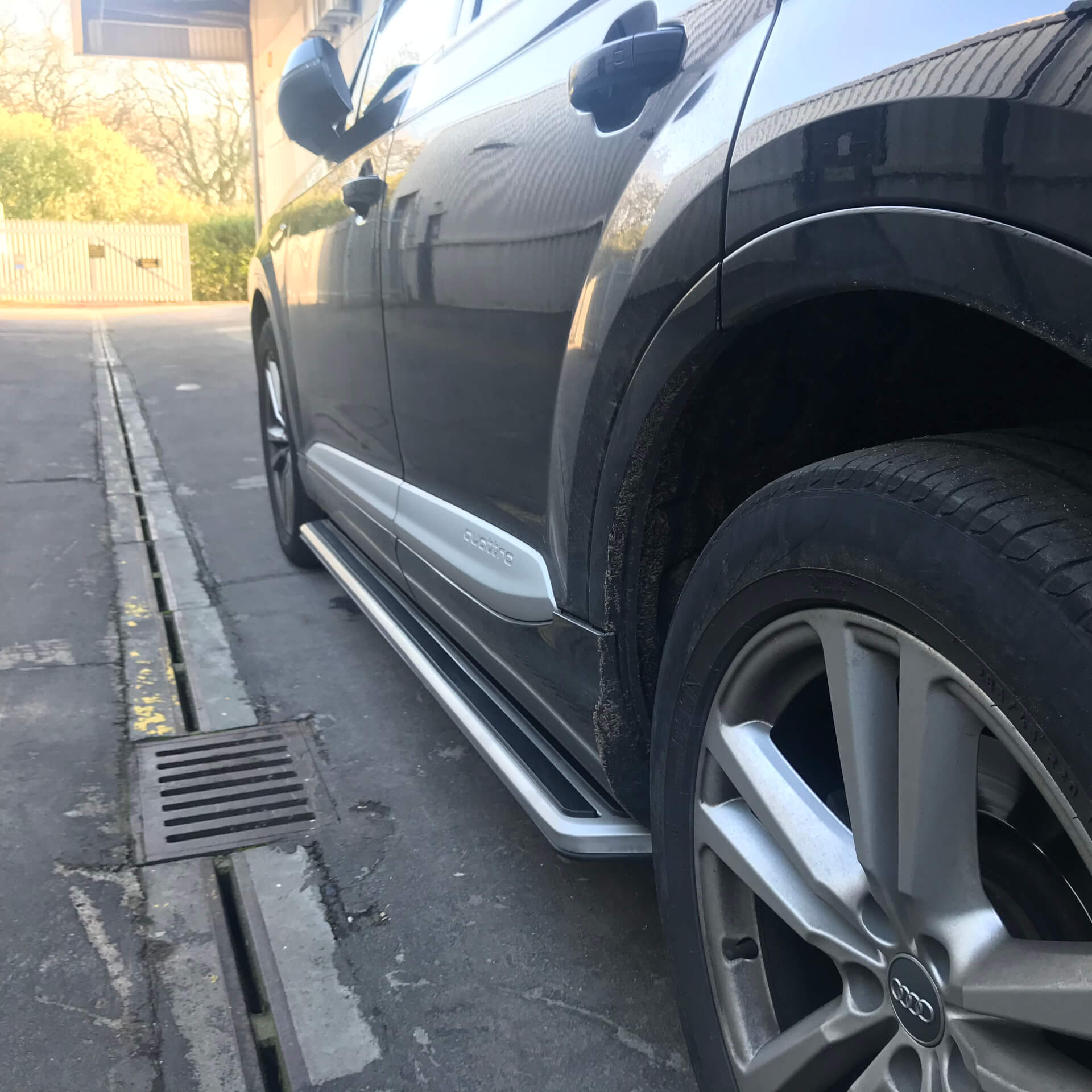 Direct4x4 Side Steps and Bars OE Style Side Steps Running Boards for Audi Q7 2016-2019