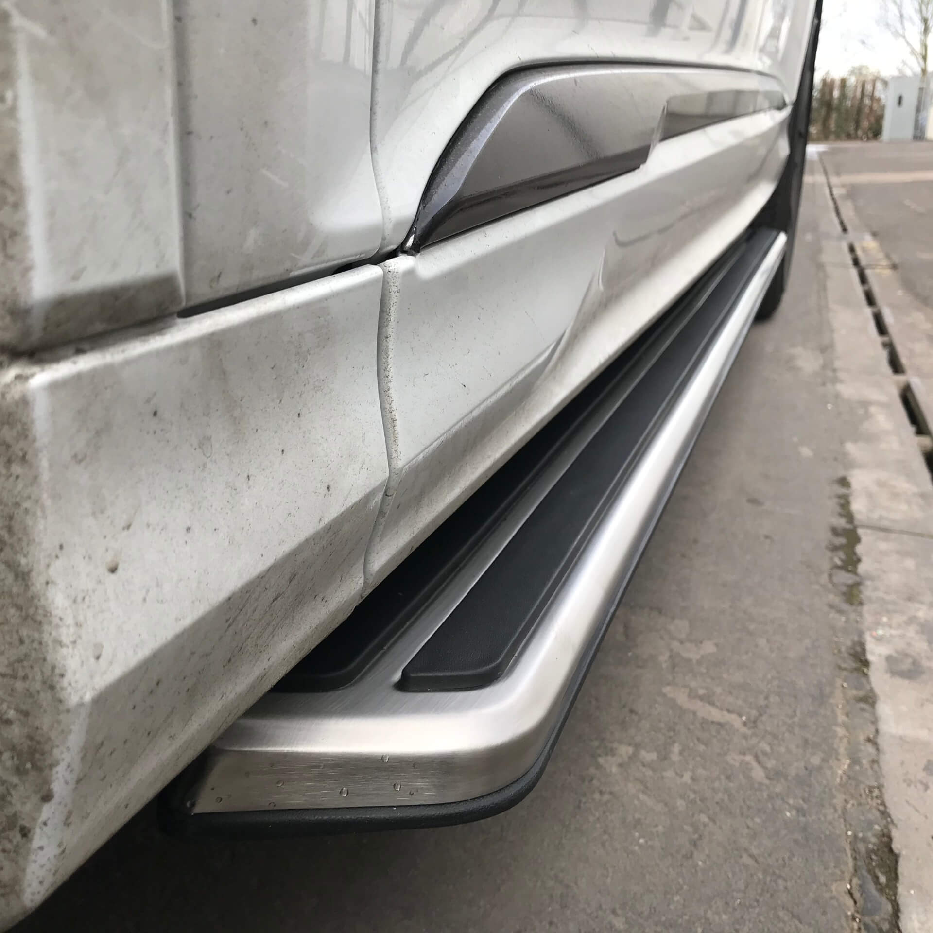 Direct4x4 Side Steps and Bars OE Style Side Steps Running Boards for Audi Q7 2016-2019